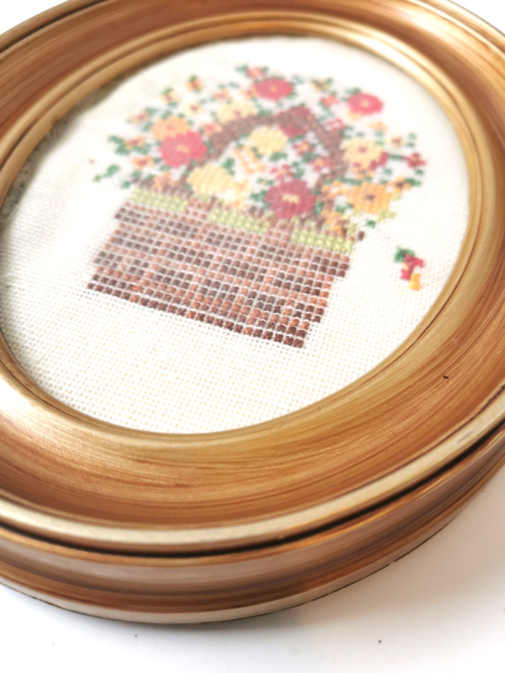 Vtg Casita Needlepoint Framed Art Flower Basket Hand Made - photo 2
