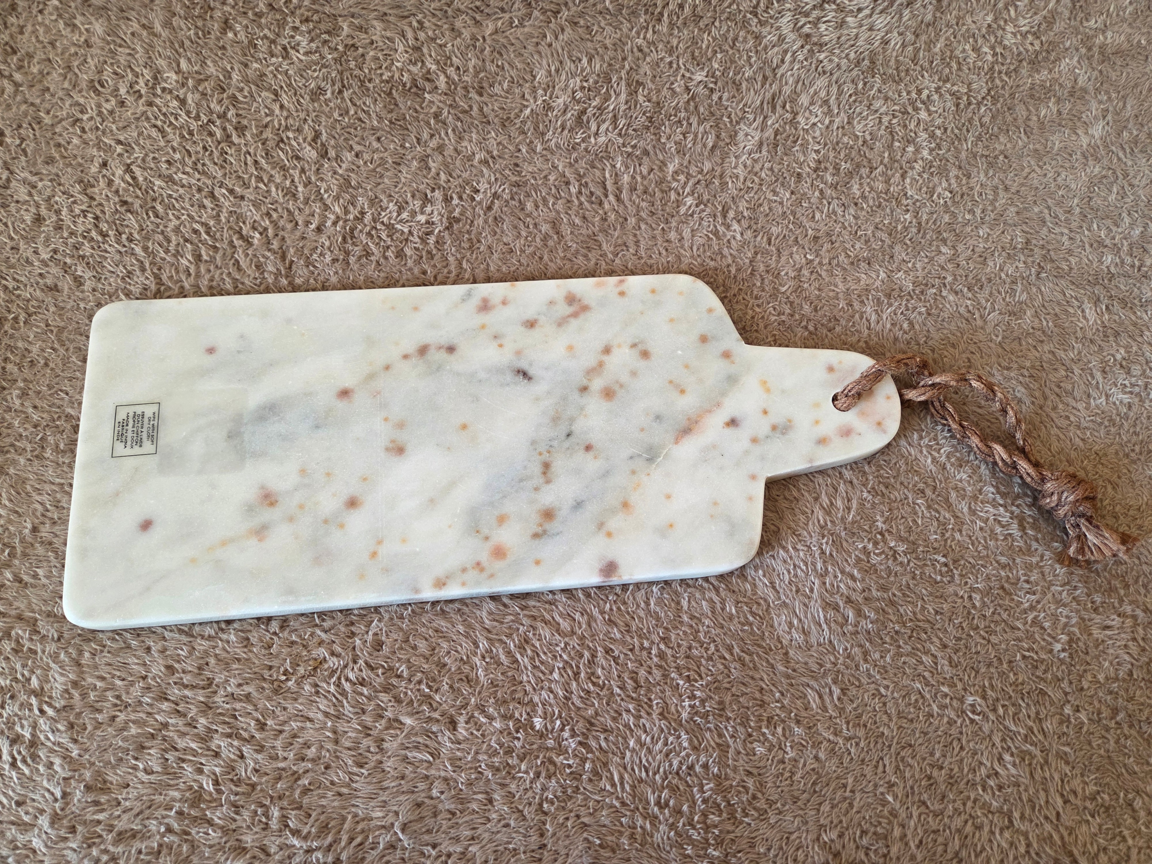 Handcrafted Marble Cheese Board, 32×13 cm – India - photo 3