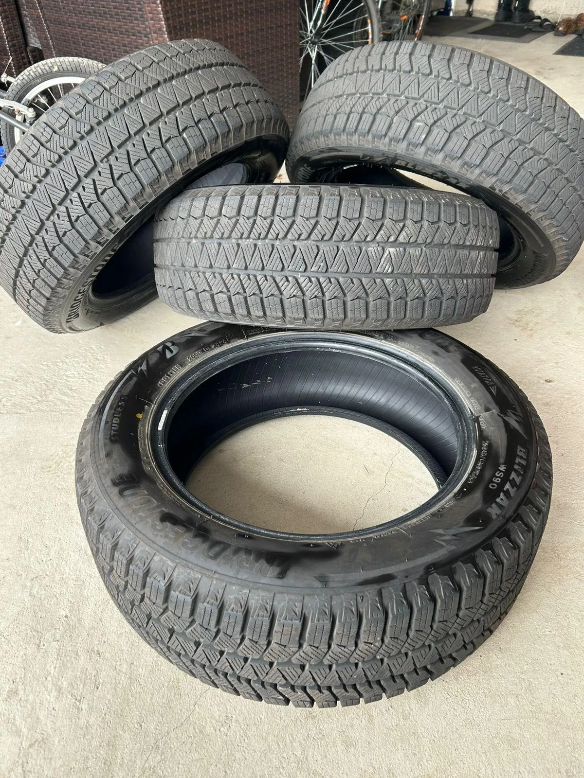 Bridgestone Blizzak WS90 Winter Tires – 205/60R16 image indicator(6)