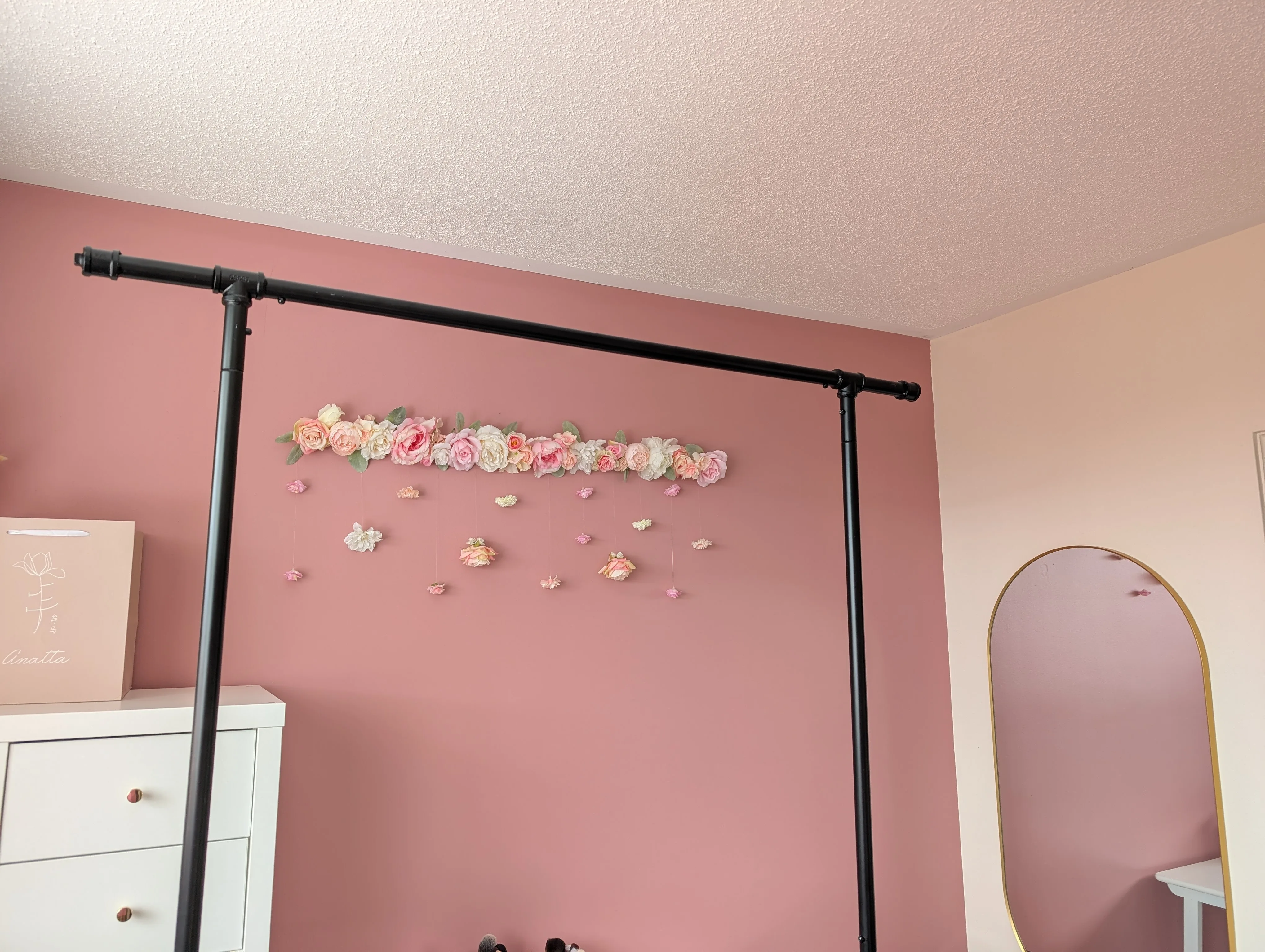 SONGMICS Heavy-Duty Double Rod Metal Clothing Rack image indicator(2)