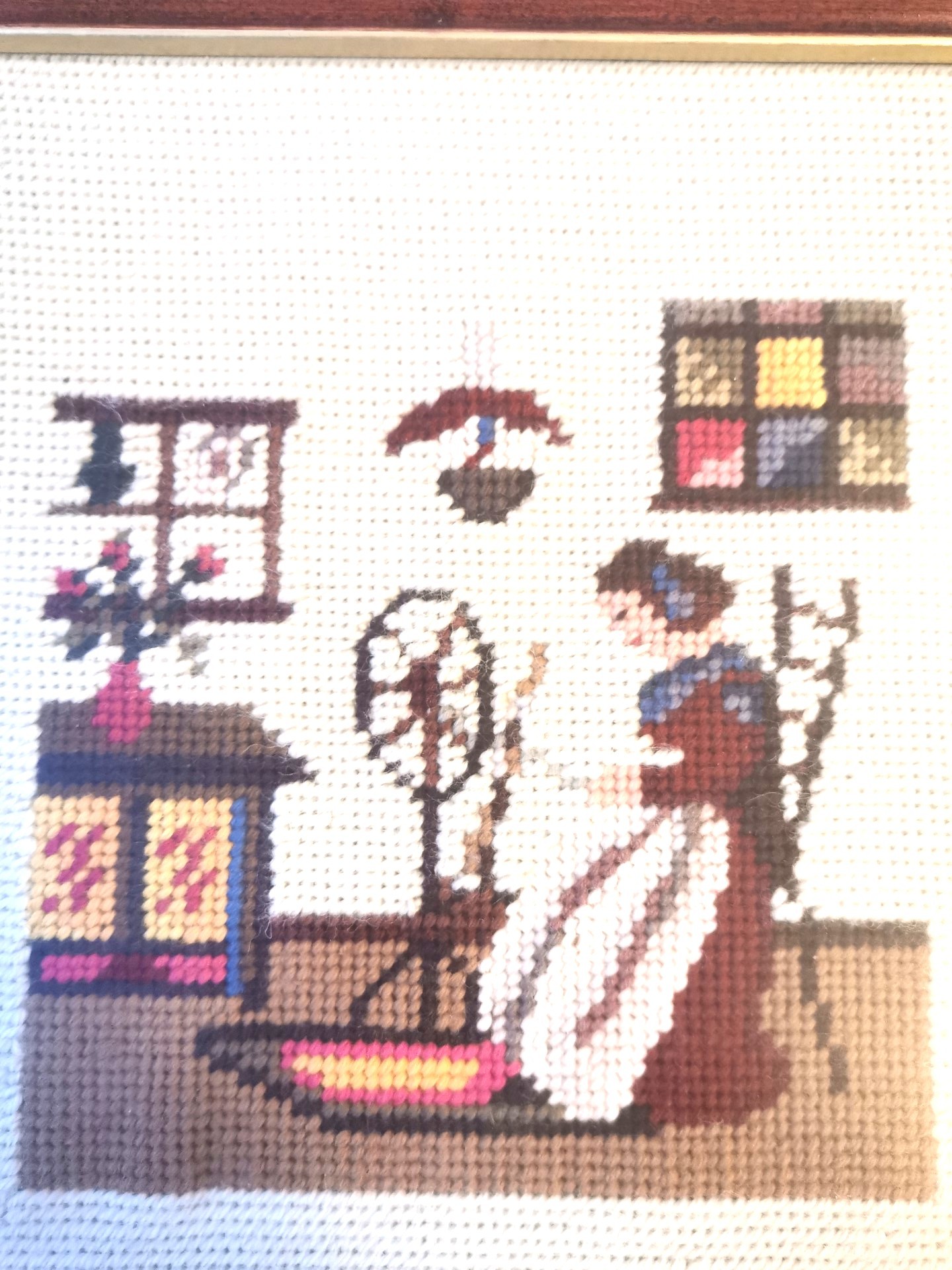 1960s Framed Needlepoint - Colonial Man & Woman Spinning Wheel - photo 2