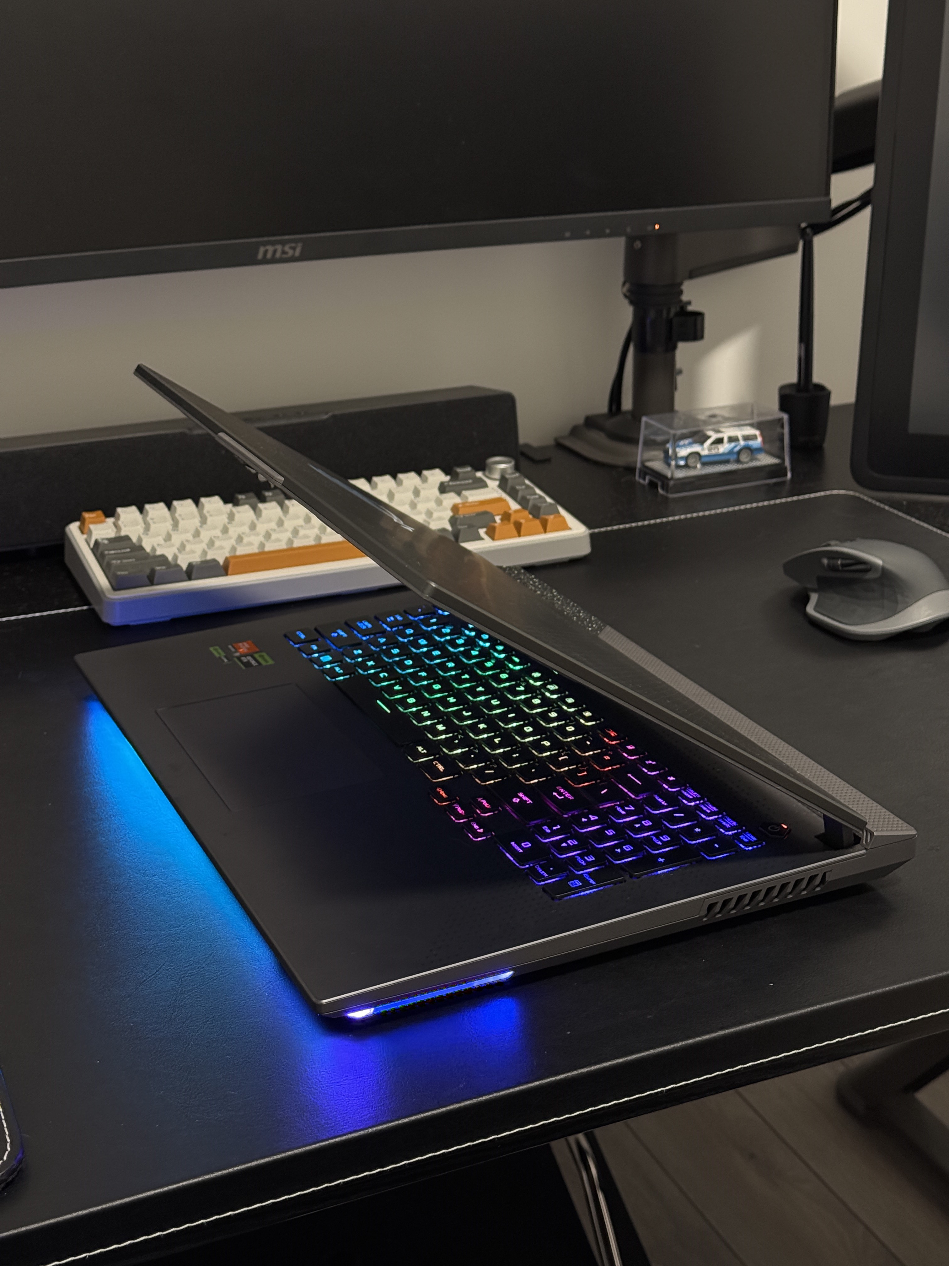 ASUS ROG STRIX G173PV RTX 4060 Laptop - photo 5