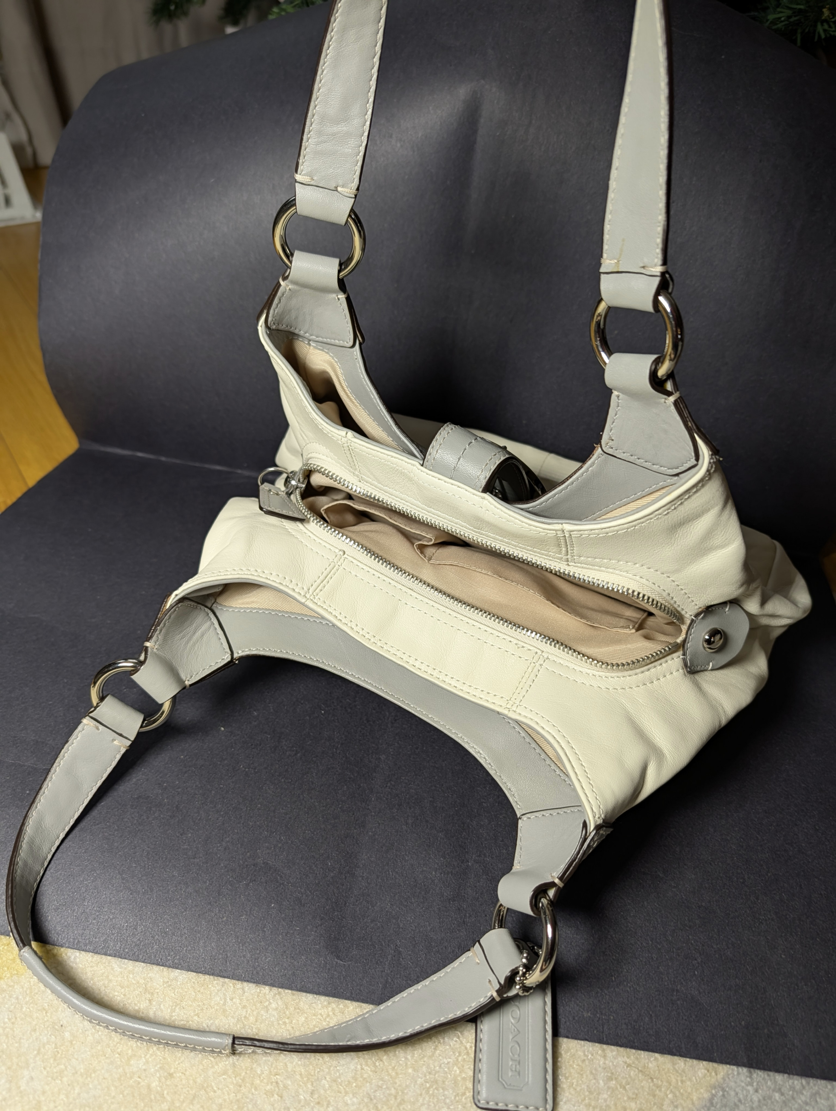 Coach White Purse/Handbag - photo 4