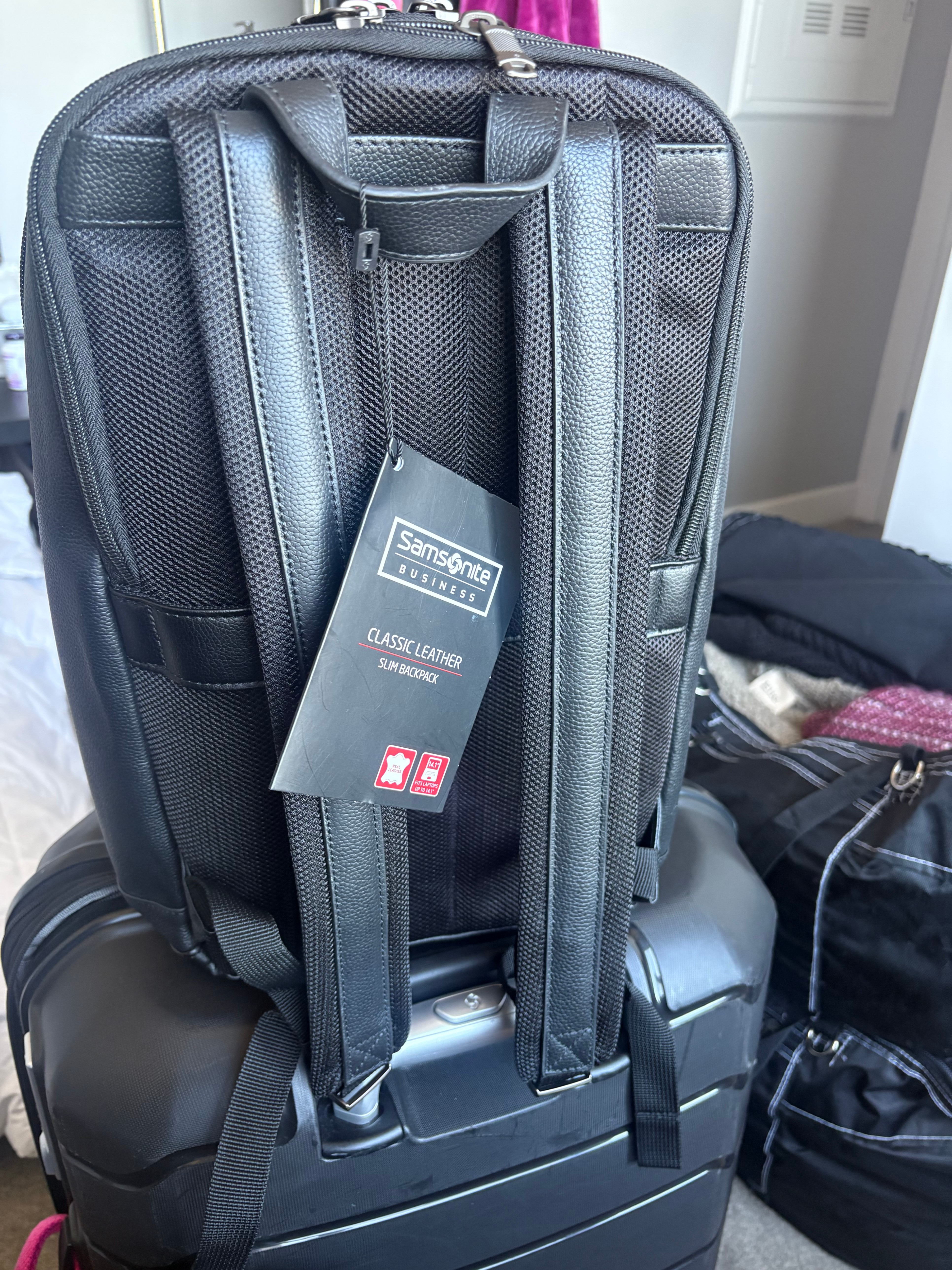 Brand new Samsonite Classic Leather Back Pack Slim - photo 3