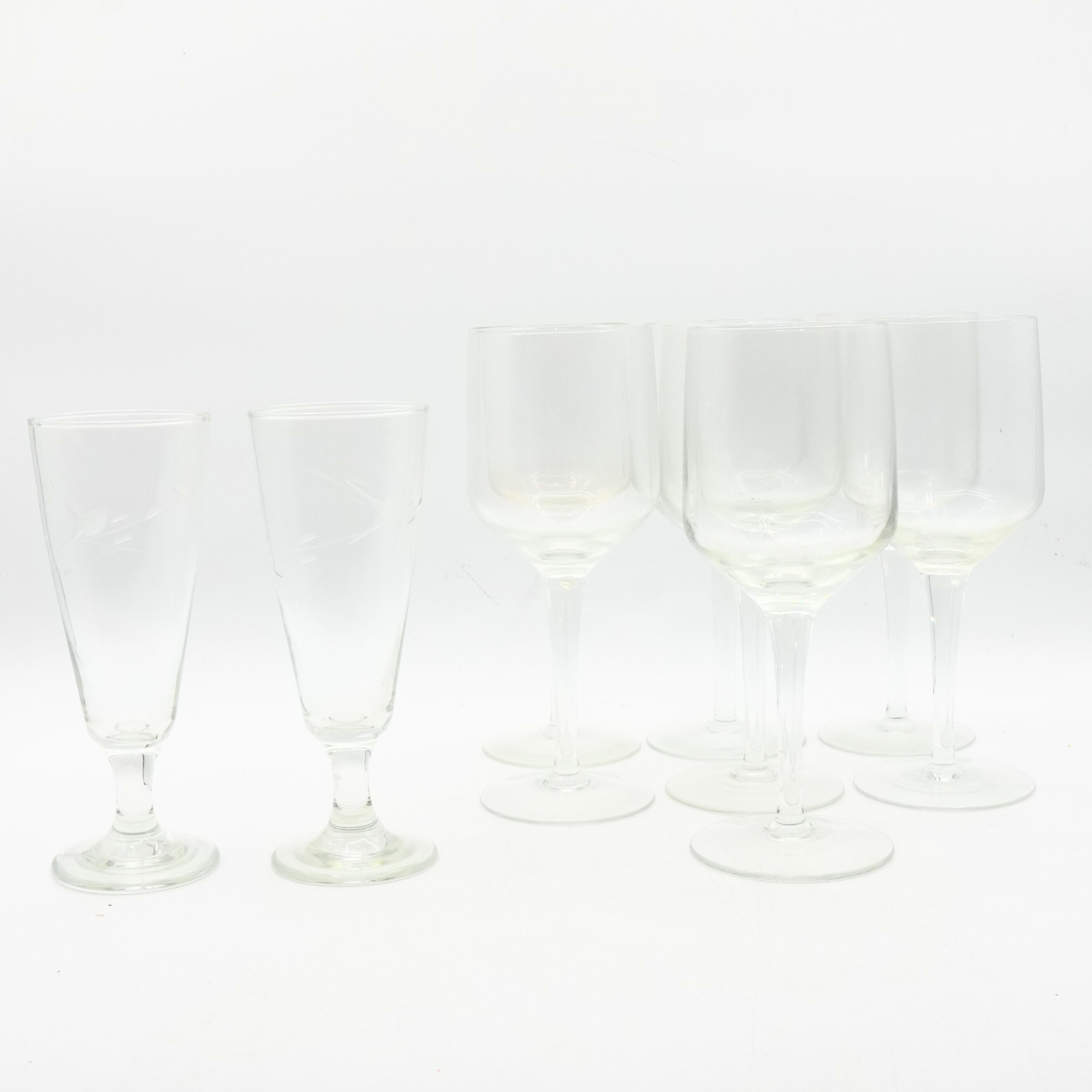 Set of Clear Glass Wine Glasses - photo 2