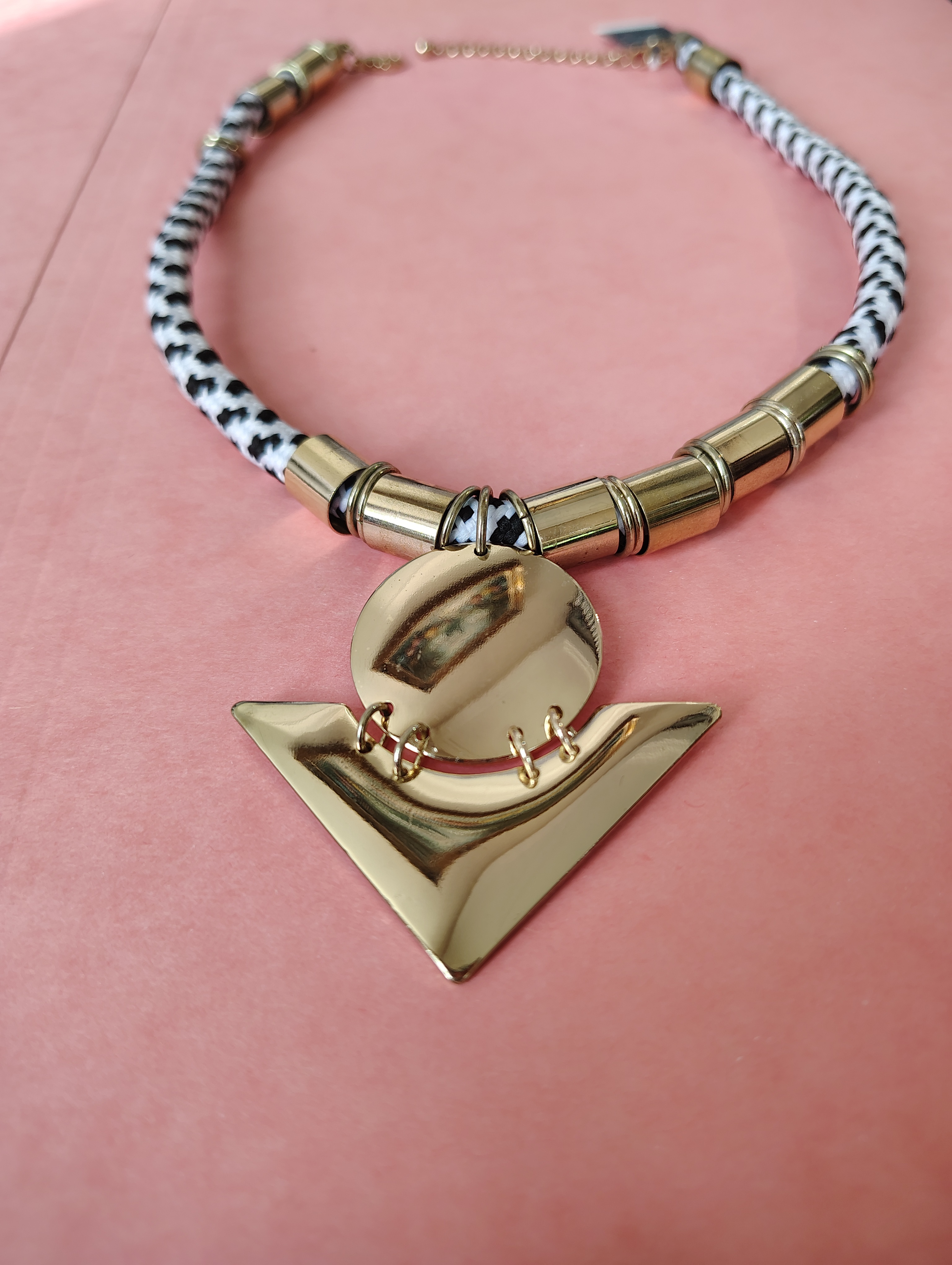 NEW NECKLACE- INC (Macy's US price tag, Sale)