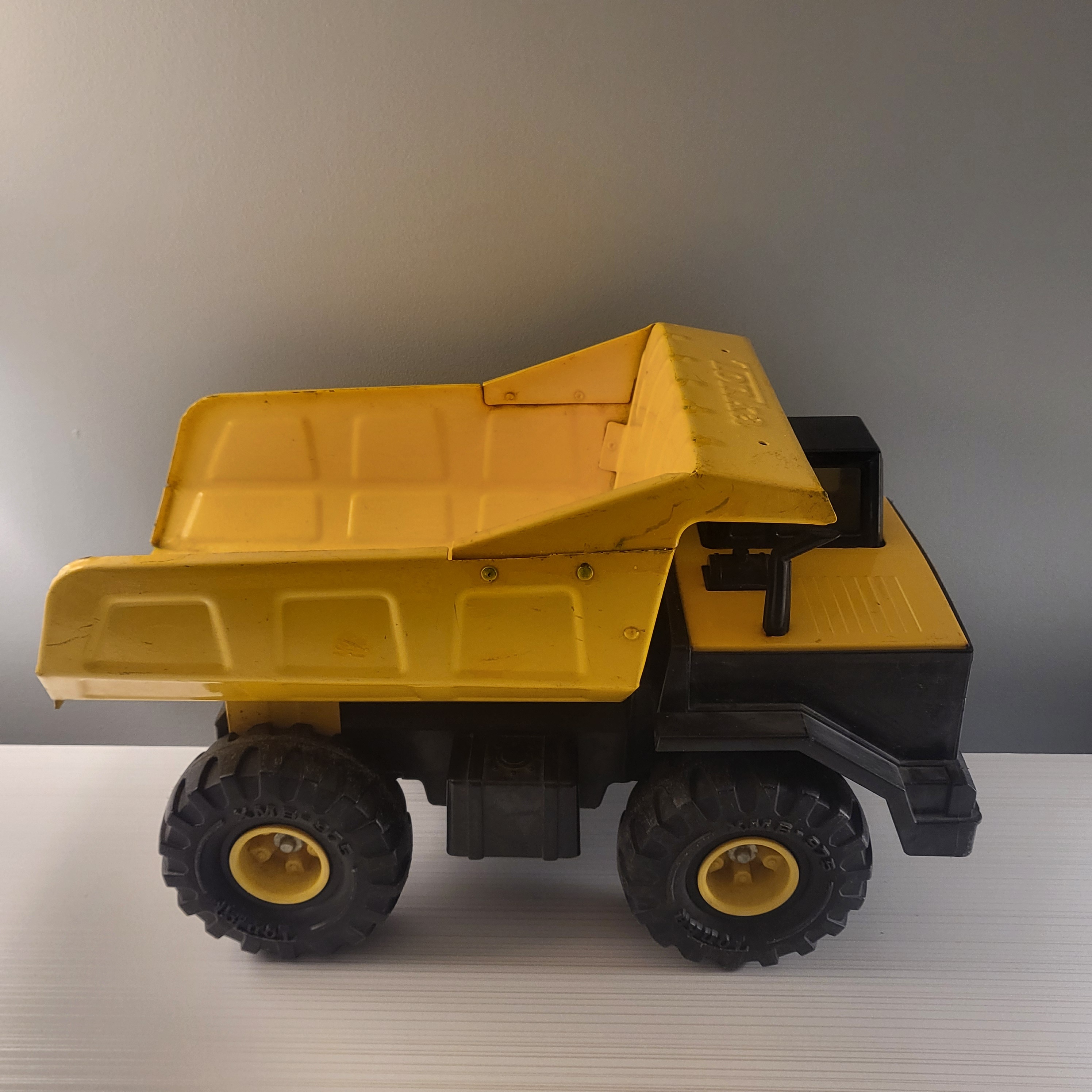 Great - 1999 Yellow Tonka Truck & Grader - Quick Pickup!🚀 - photo 5