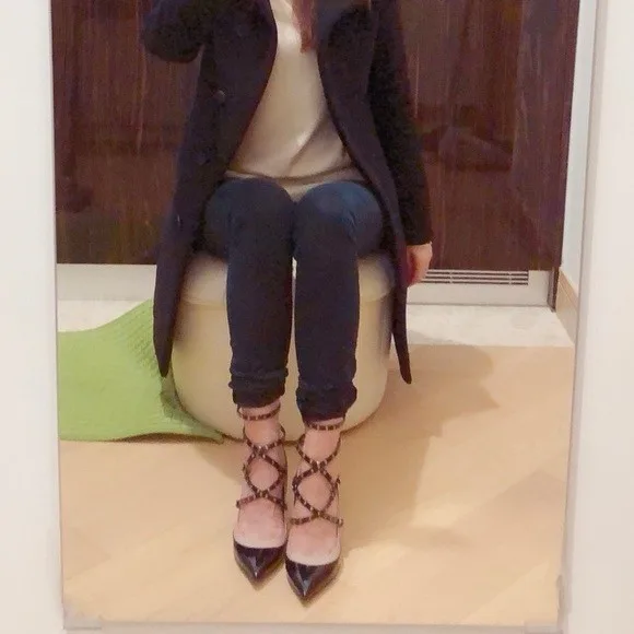 Authentic Valentino Garavani Rockstud Shoes image indicator(9)