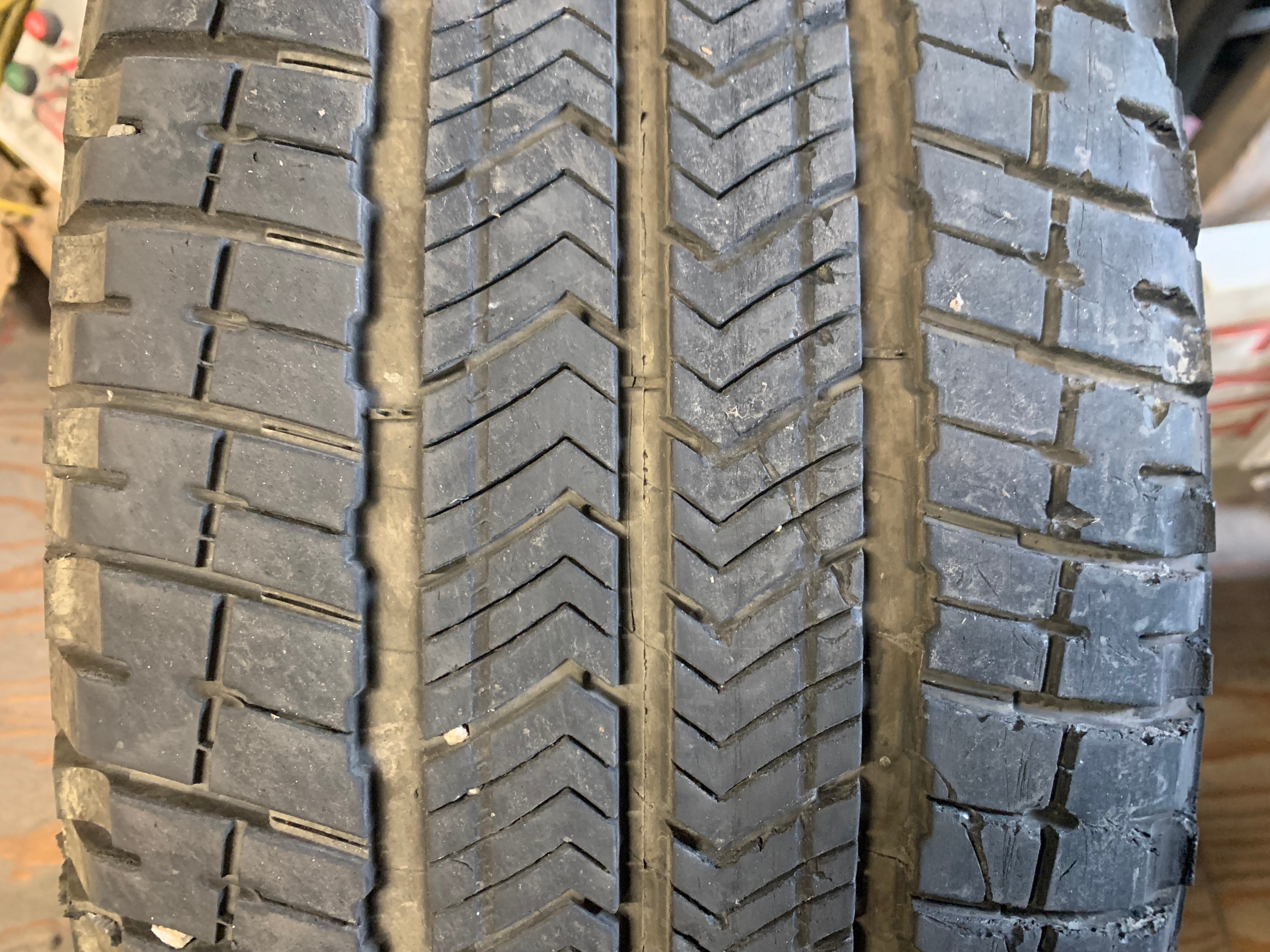 1 X single 275/65/18 M+S 116T Michelin Primacy XC with 60% tread - photo 2