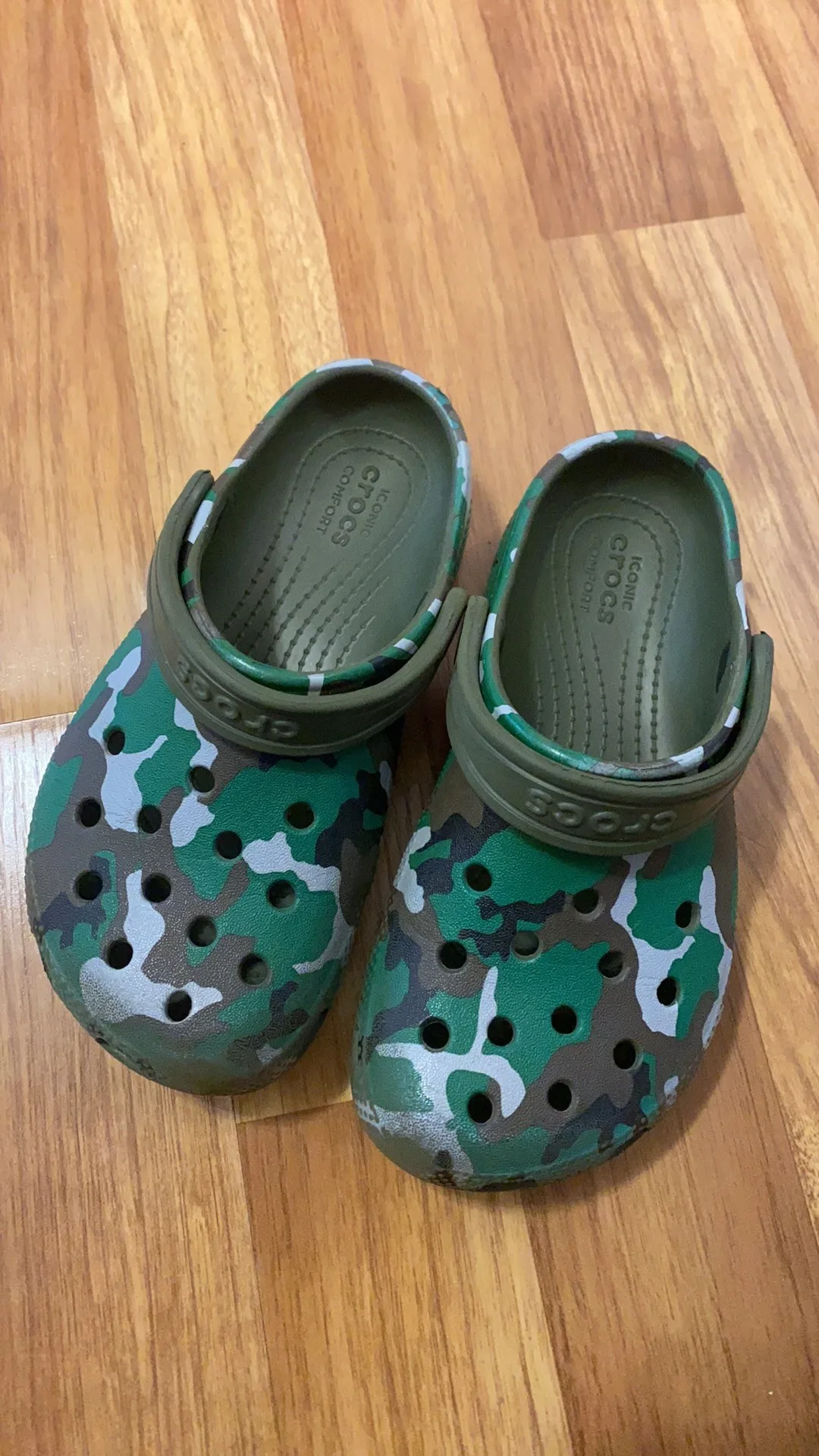 kid's snow booth and water shoe image indicator(2)