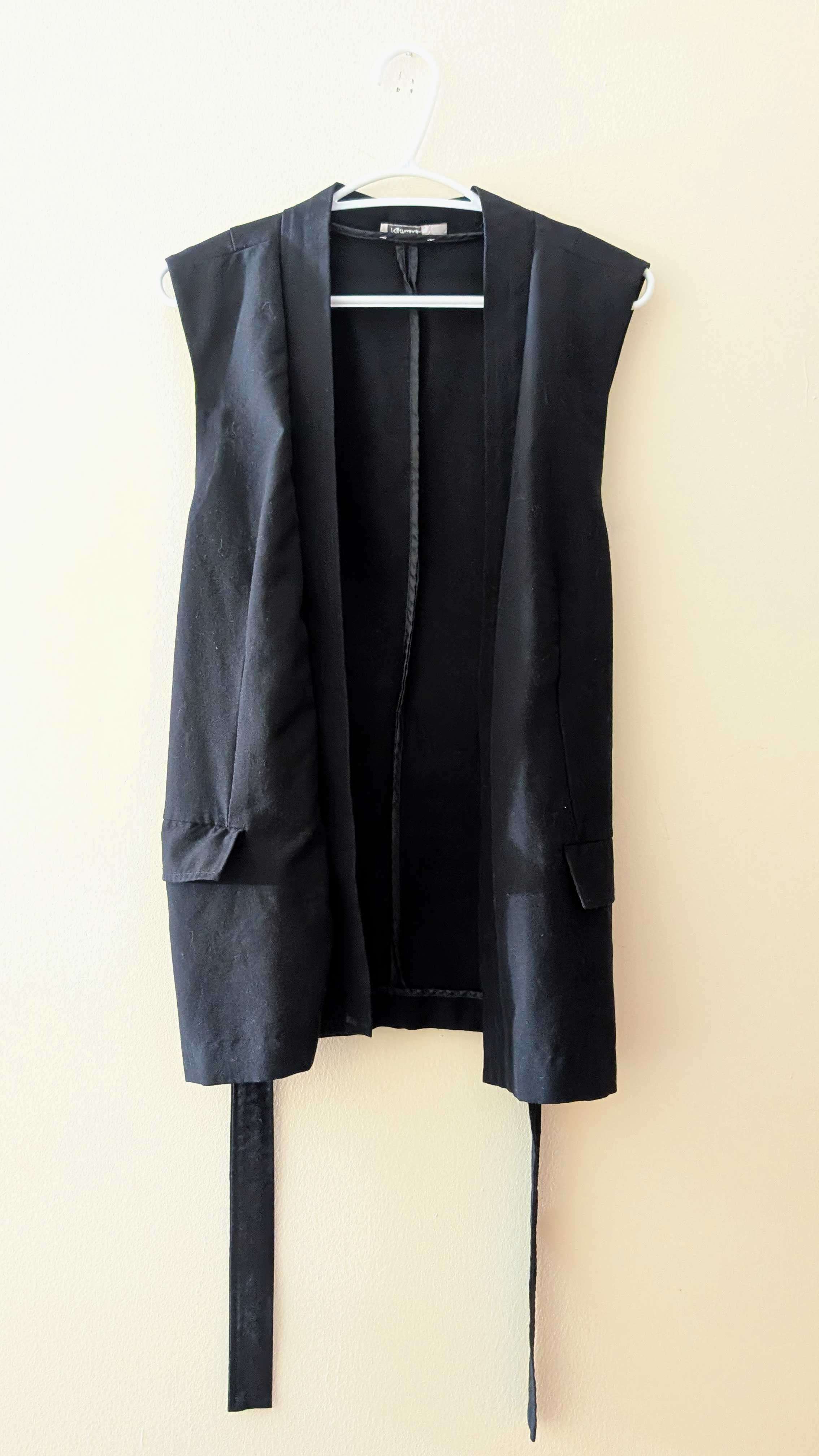 Assorted Women's clothes - photo 3