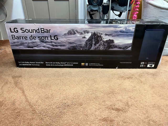 LG Sound Bar, Model SK10Y 550W RMS