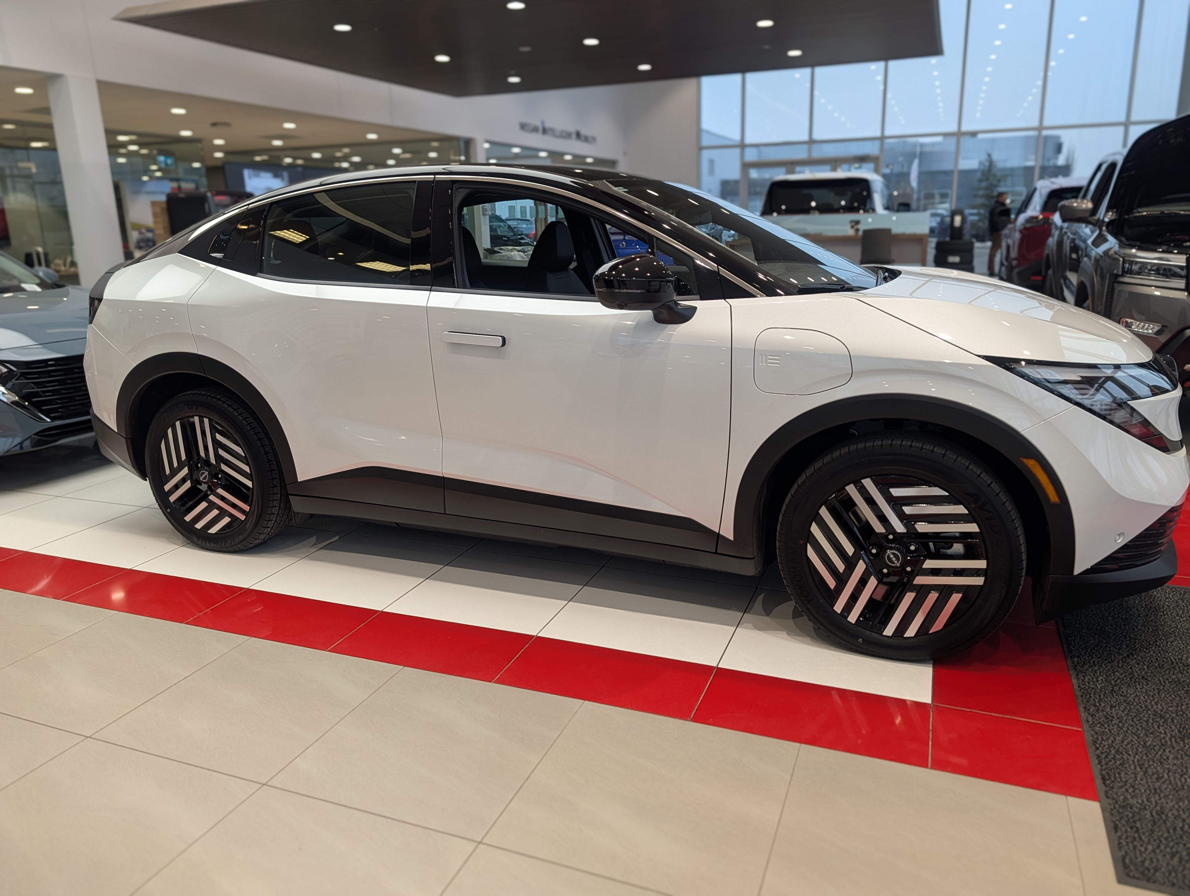2026 Nissan Leaf SV+ - photo 2