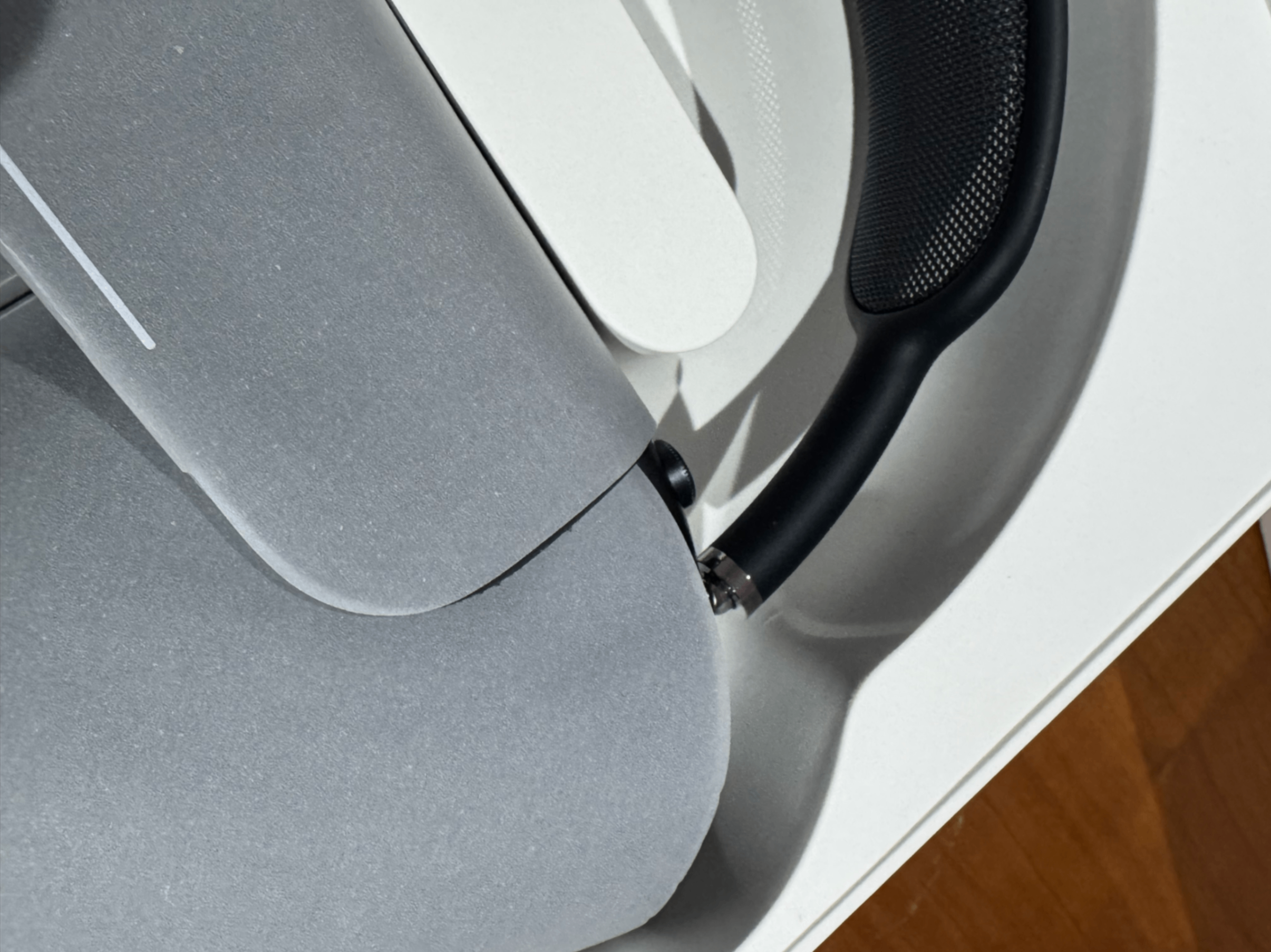 Apple AirPods Max USB-C Noise Cancelling Headphones (Midnight) - photo 5