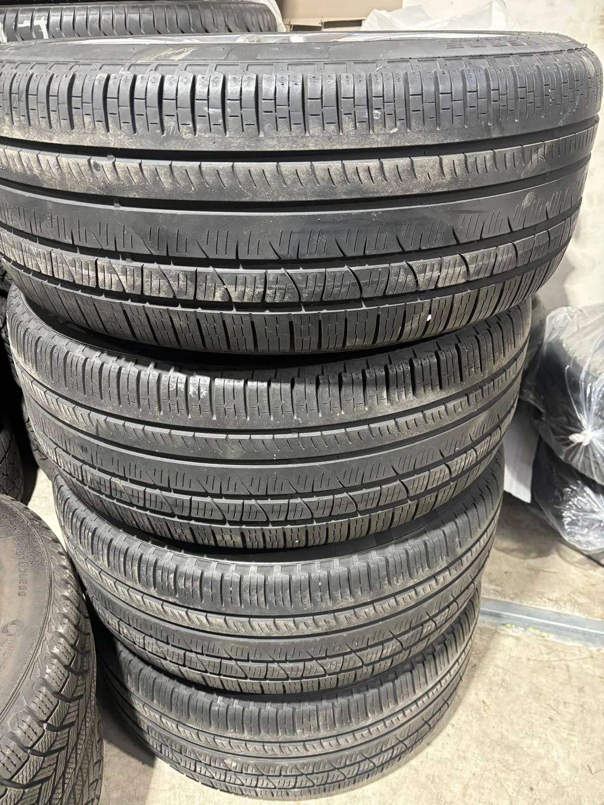 4 used 275/45/R21 Pirelli A/S–RangeRover/Discovery/GL/GLS/GLE/X7