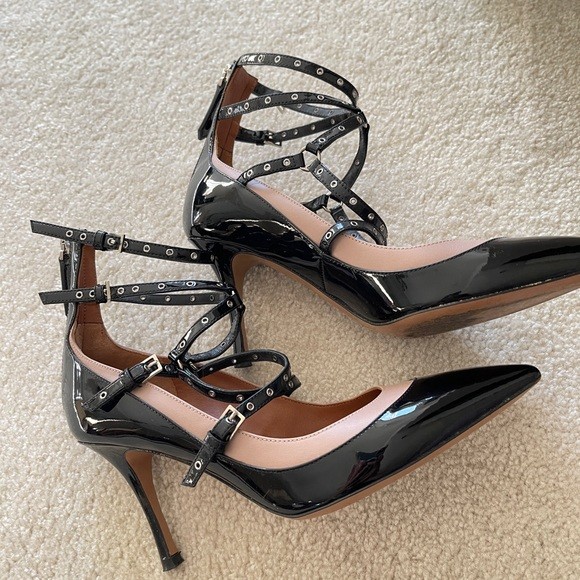 Authentic Valentino Garavani Rockstud Shoes - photo 3