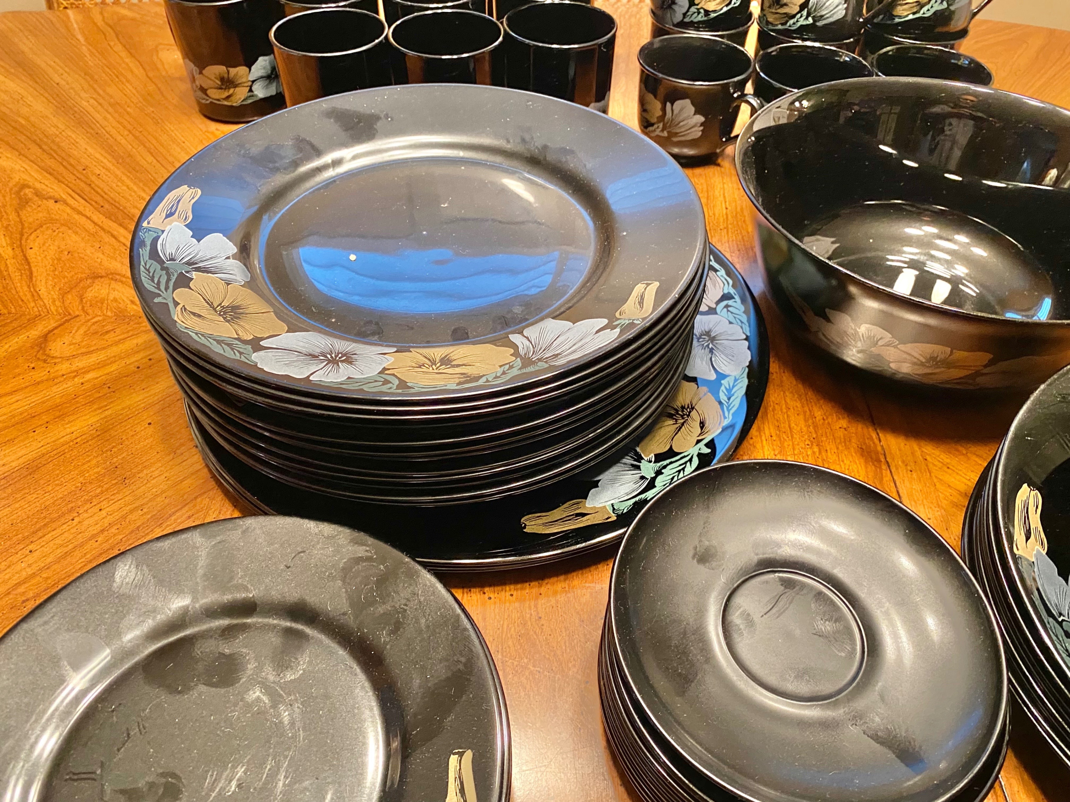 Luminarc Dinnerware ~66 pcs Set - Black Floral - photo 3