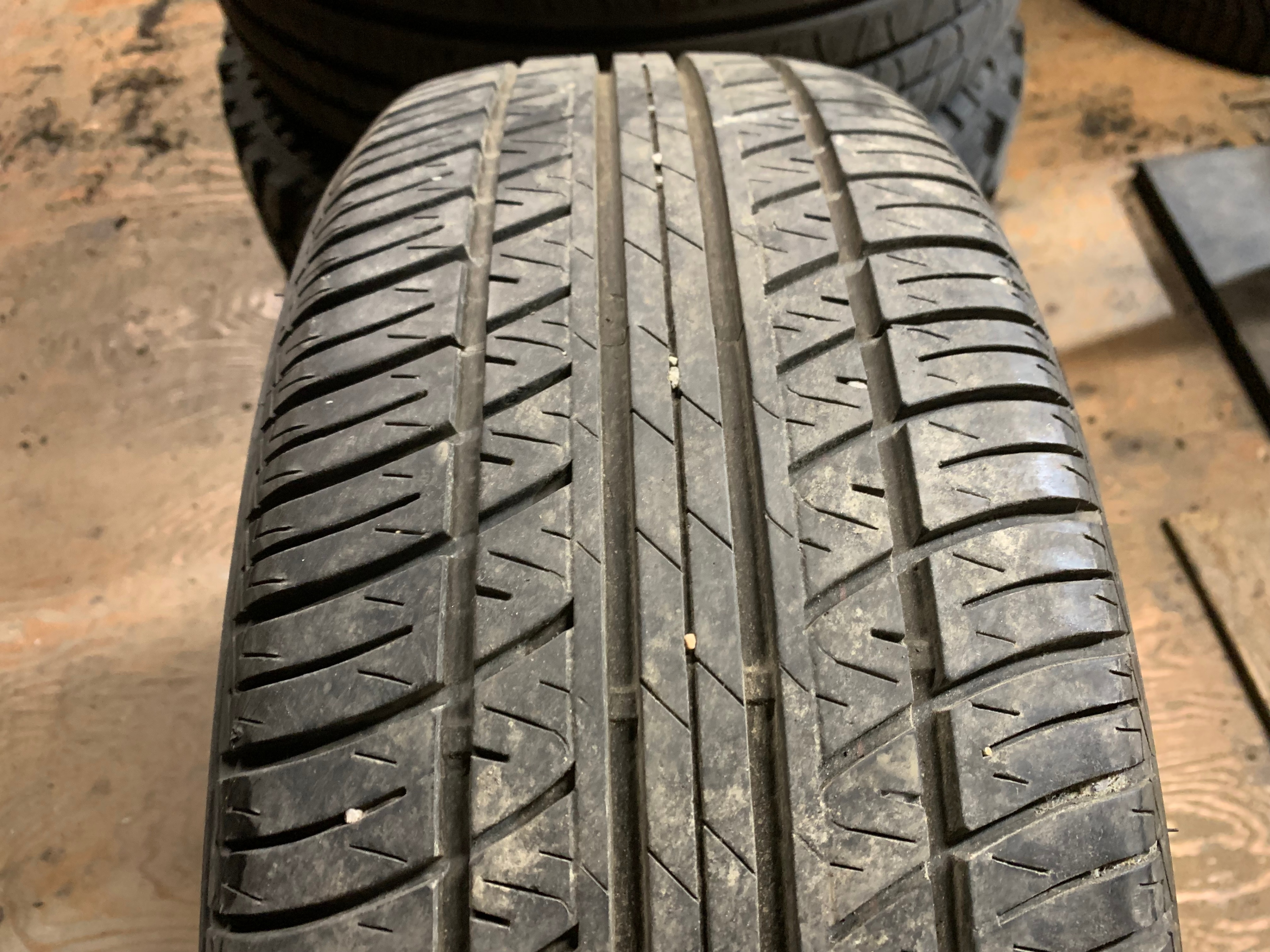 1 X single 205/55/16 91T M+S Motor Master AWII with 80% tread - photo 3