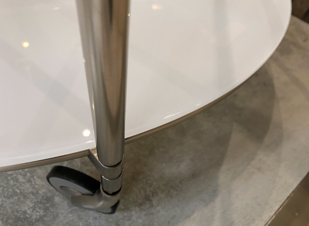 IKEA "Strind" White Glass Coffee Tables - photo 2