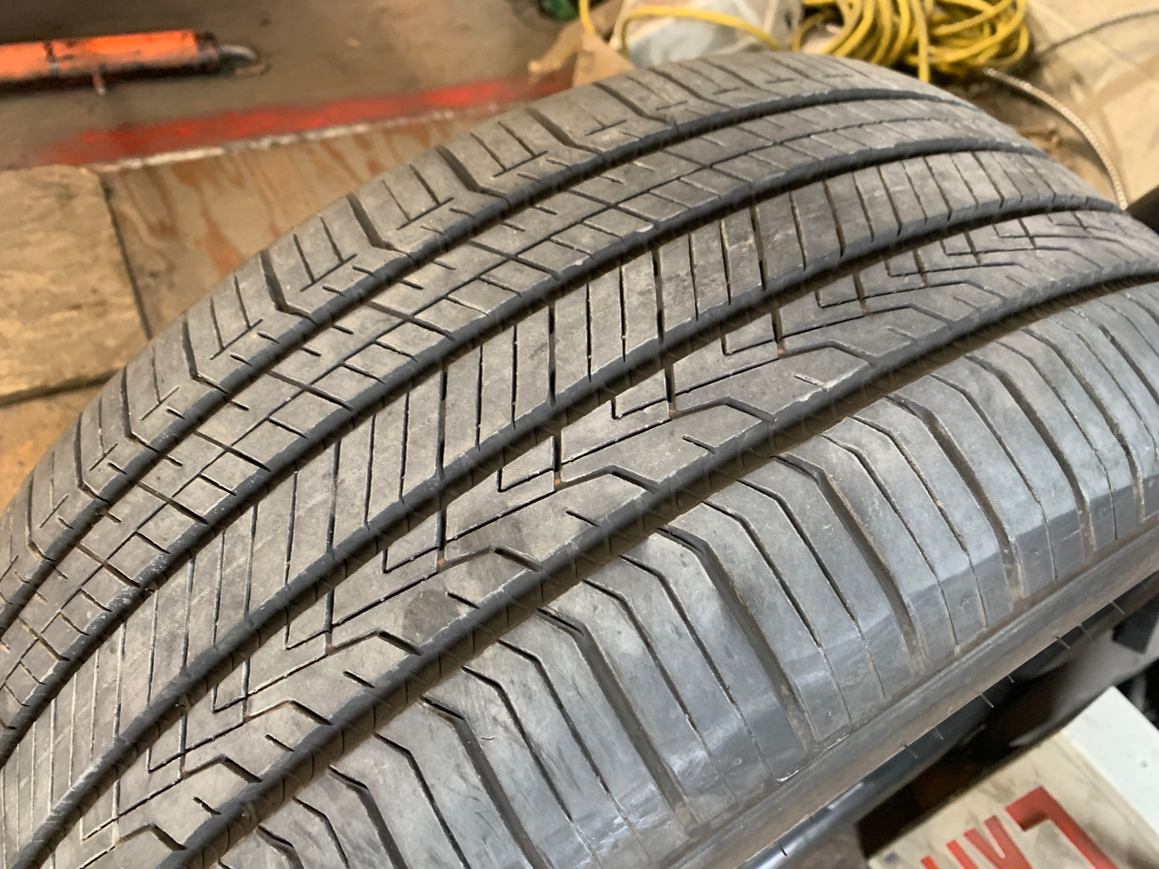 PAIR of 235/45/18 98V M+S Hankook Ventus S1 A/S with 80% tread - photo 4