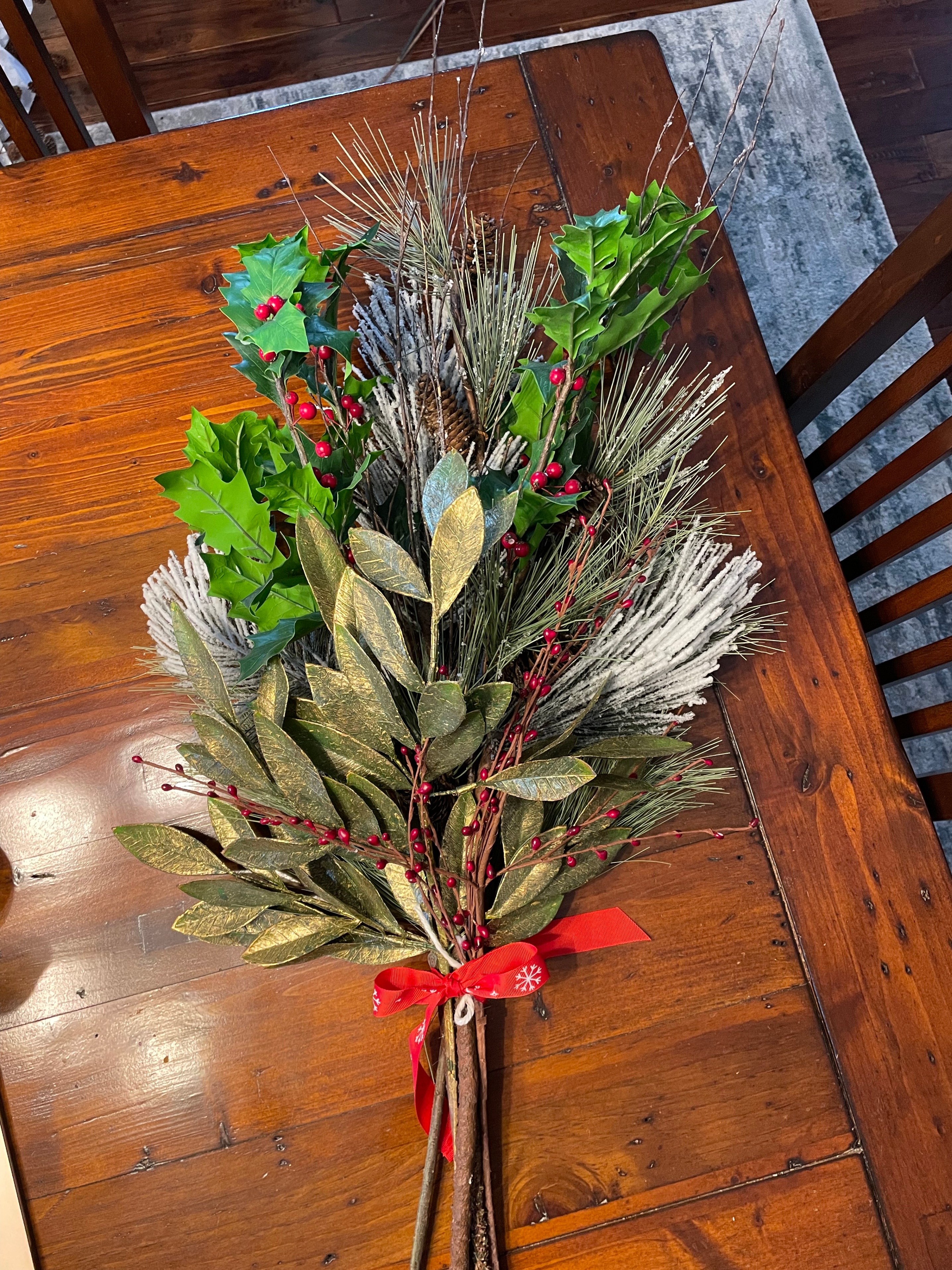 Winter/Holiday/Christmas Table Arrangements - photo 3