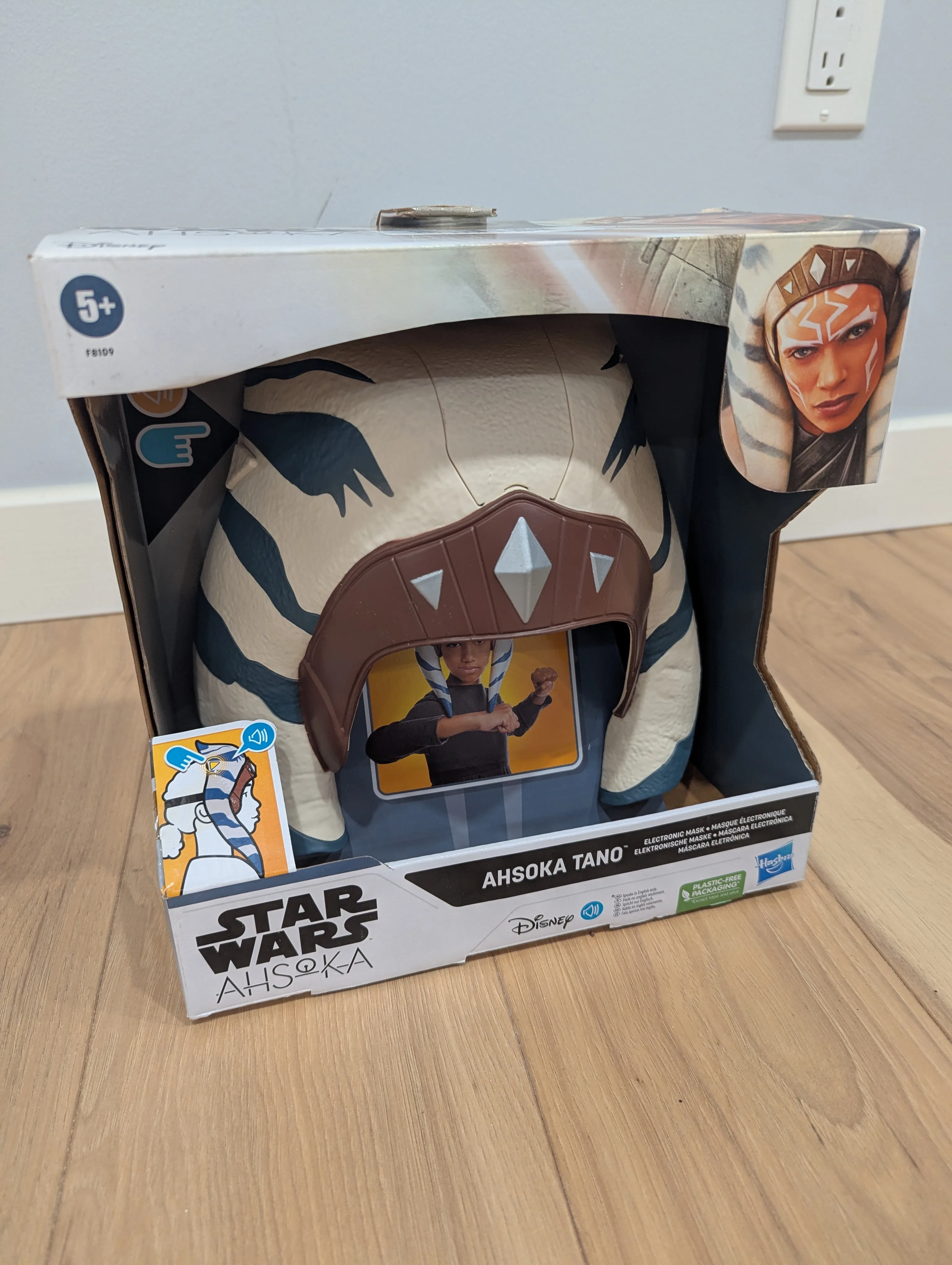 Star Wars Ahsoka Tano Electronic Mask