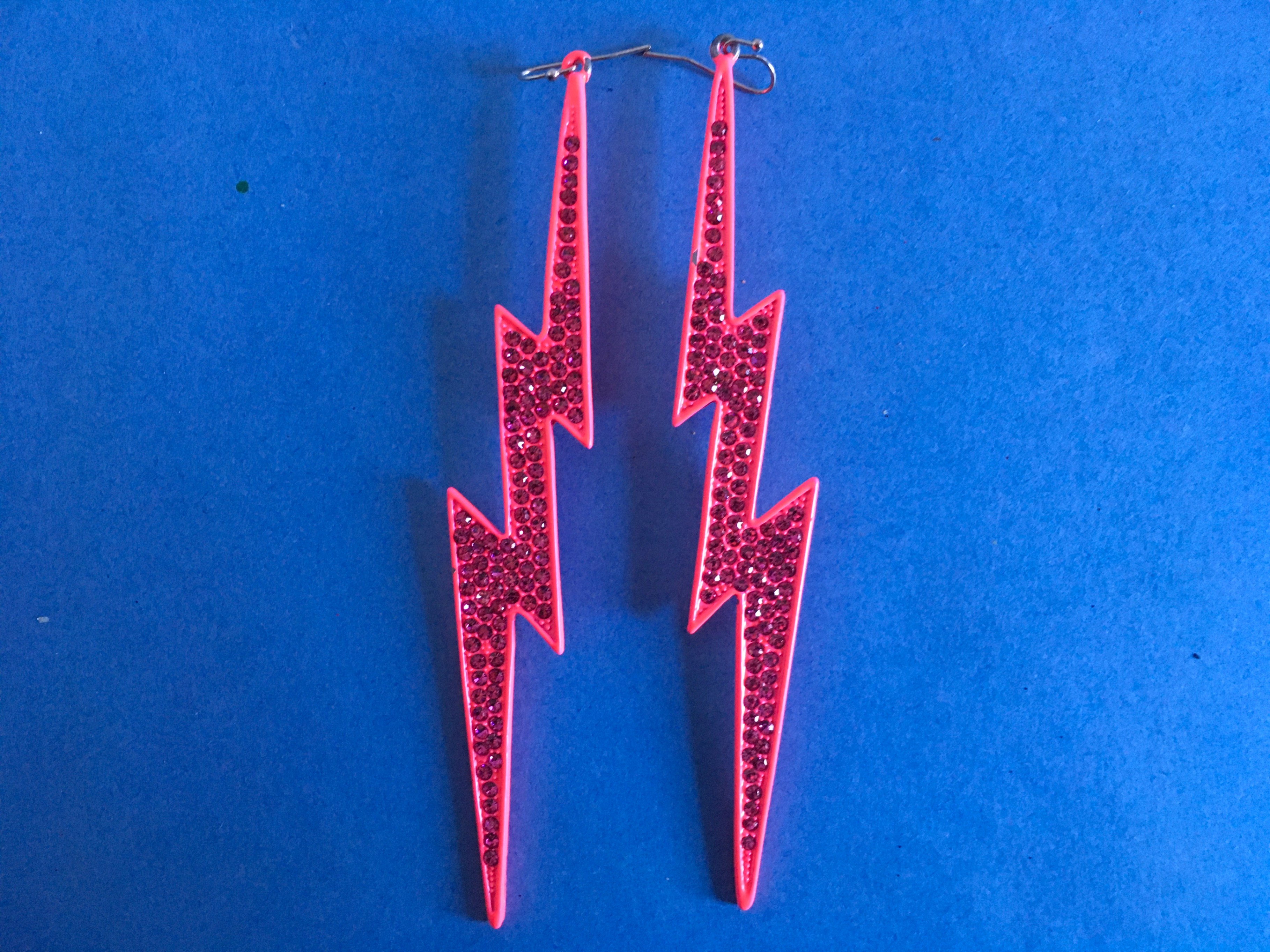Lightning Bolt Dangle Earrings - Pink