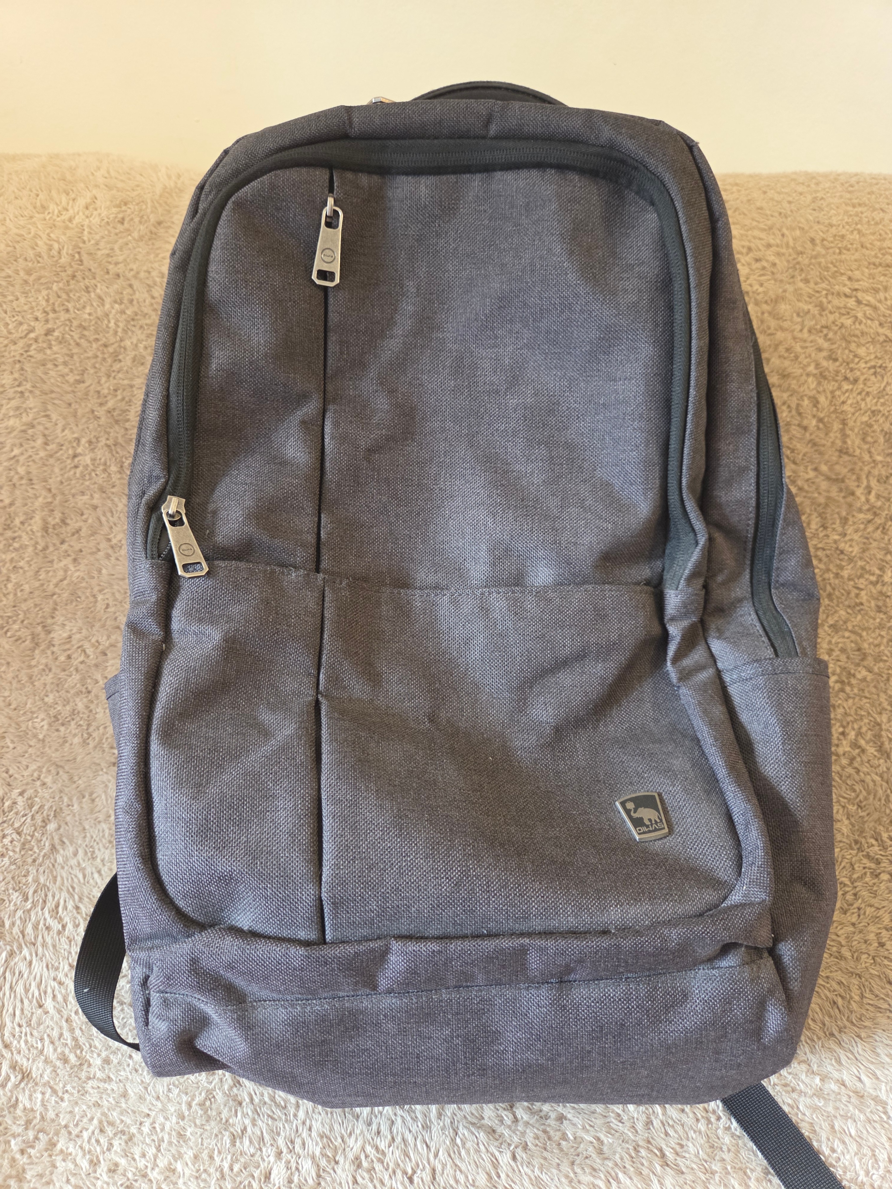 DIWEIO Laptop Backpack 15.6 in, USB Port, Grey