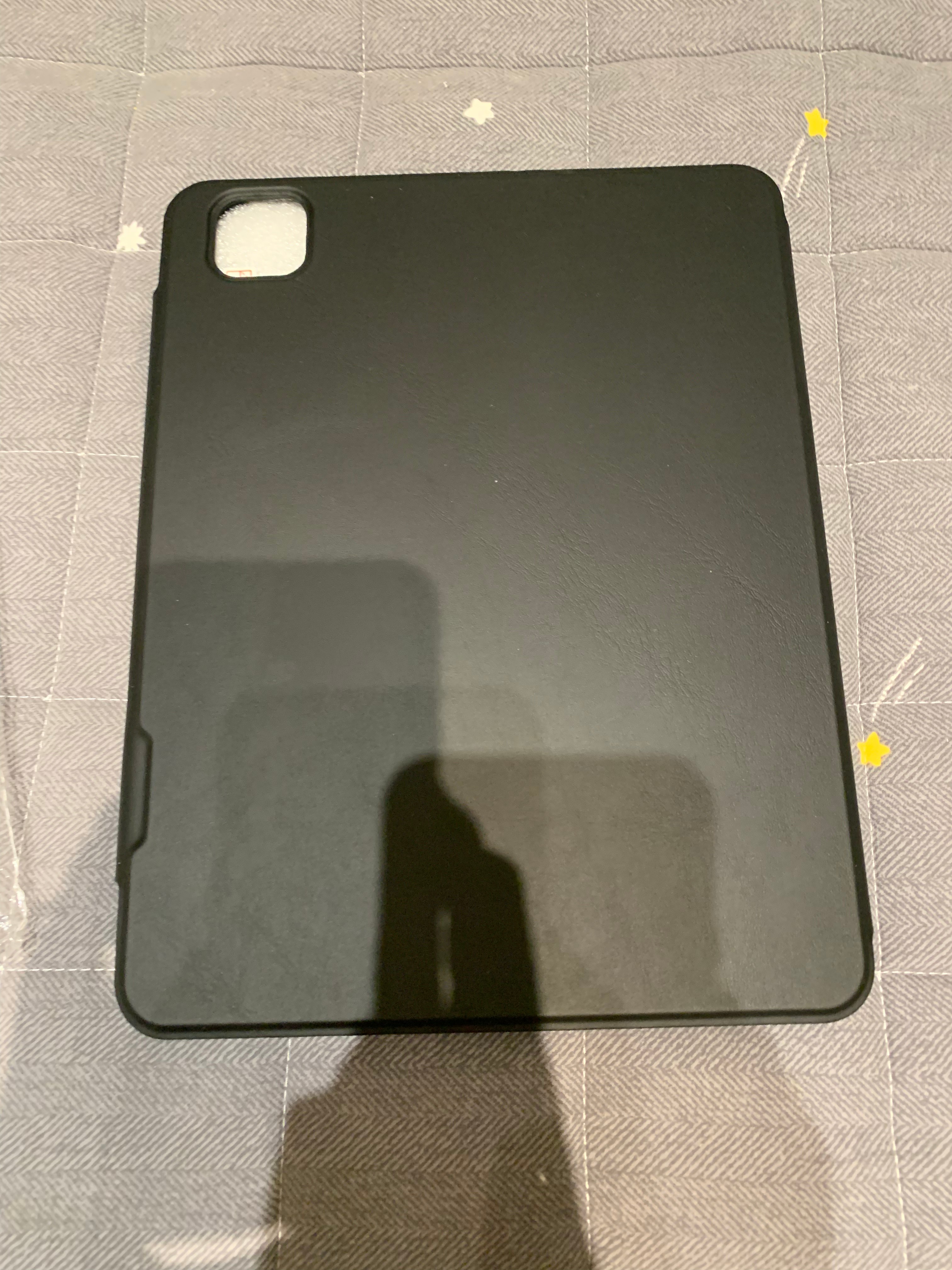 iPad Hard-Cover Case Black #gifting