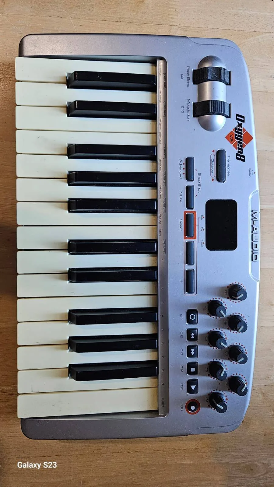 M-Audio Oxygen8 V2 Keyboard