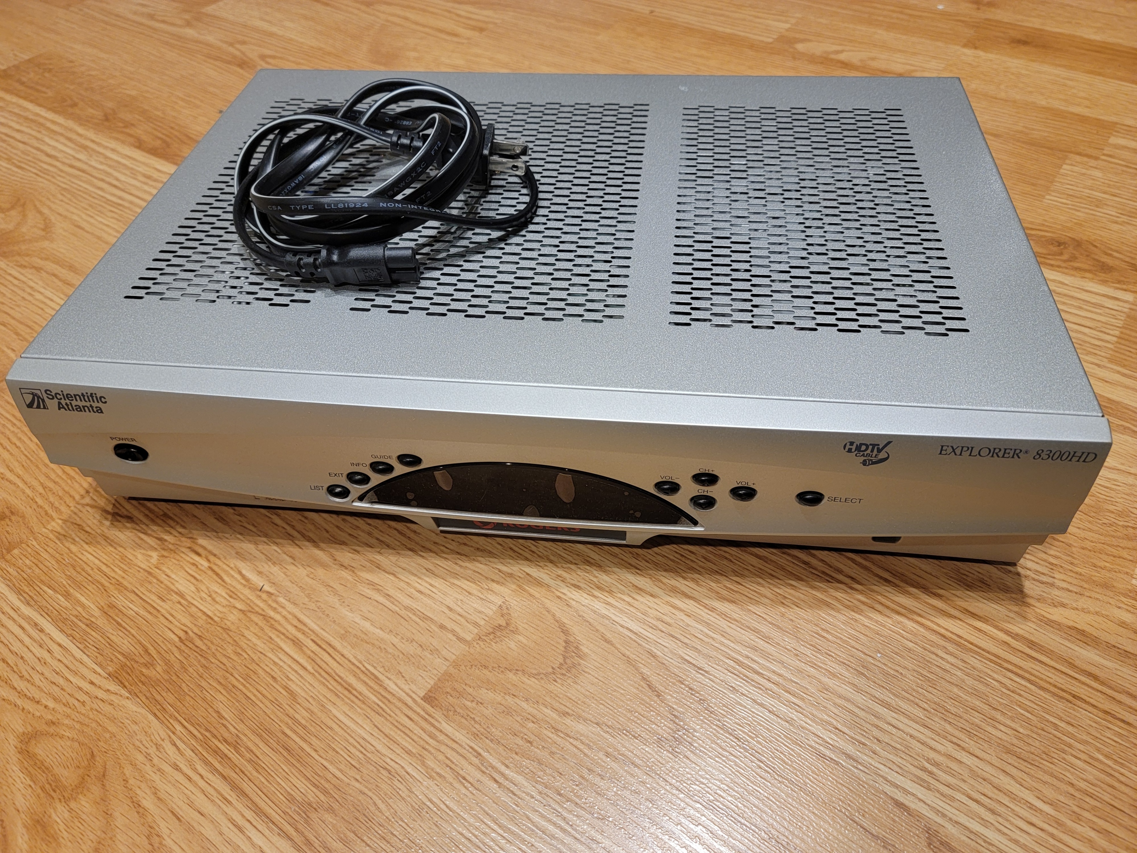 #gifting Explorer 8300HD
