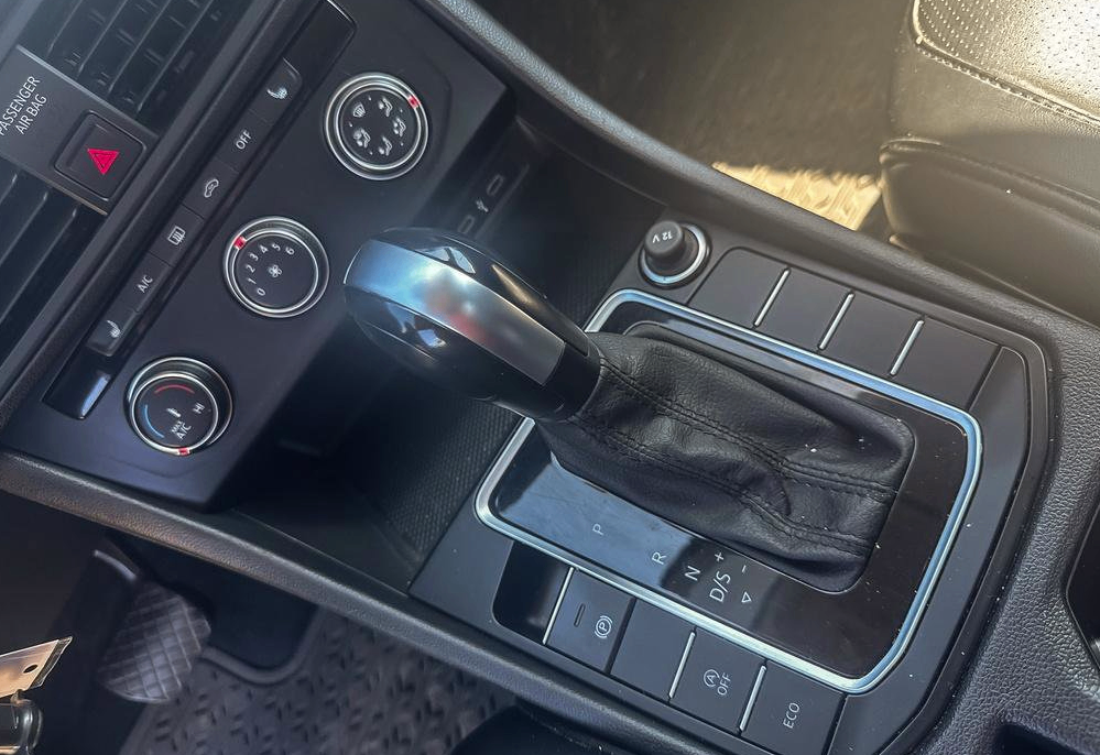 2021 Volkswagen Jetta - photo 5