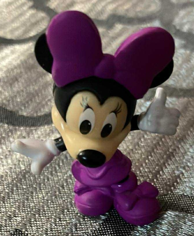Disney Minnie Mouse Figure - 2 Inches