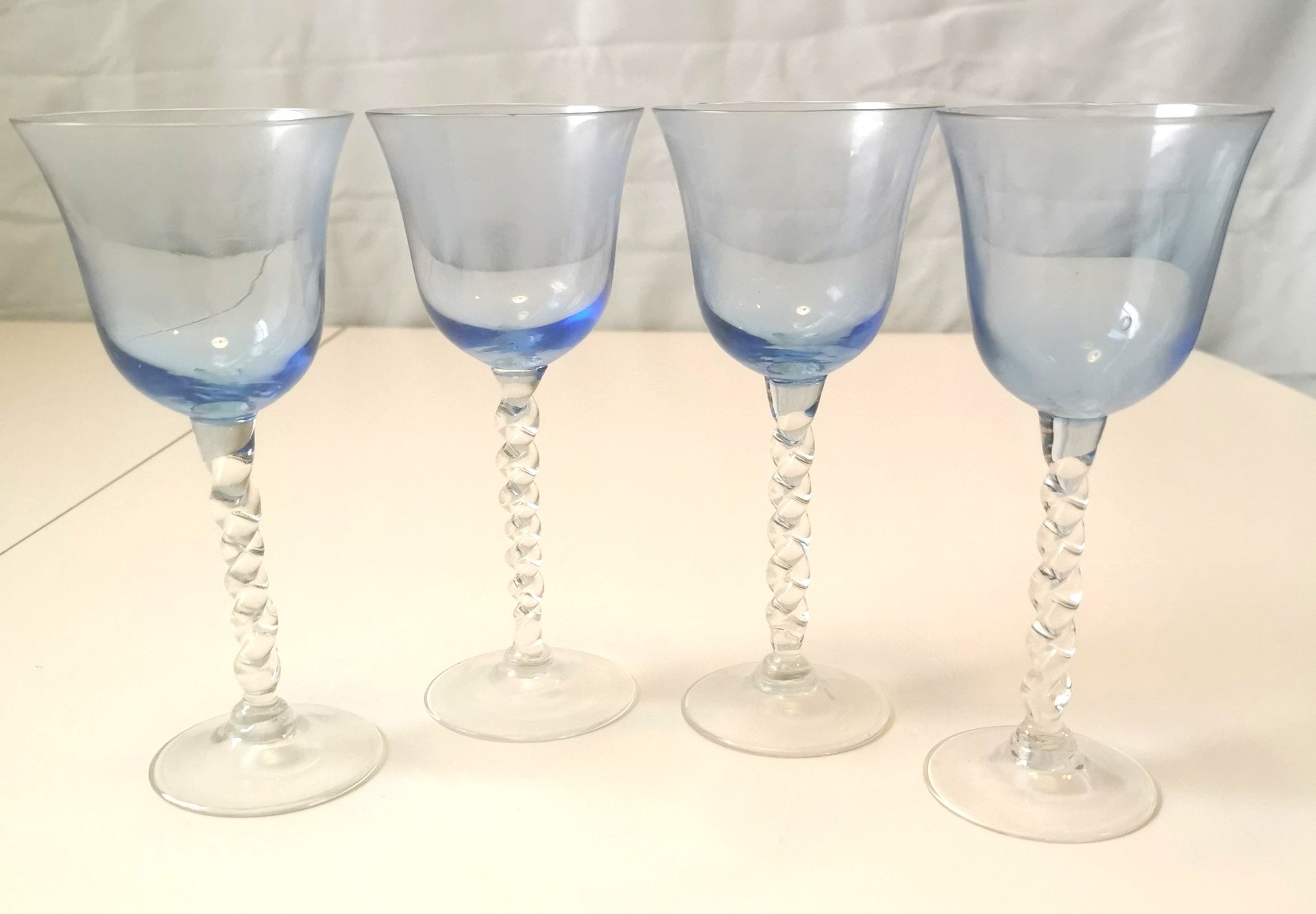 Aqua Blue Wine Goblets Clear Corkscrew Twisted Stem Italian 60s