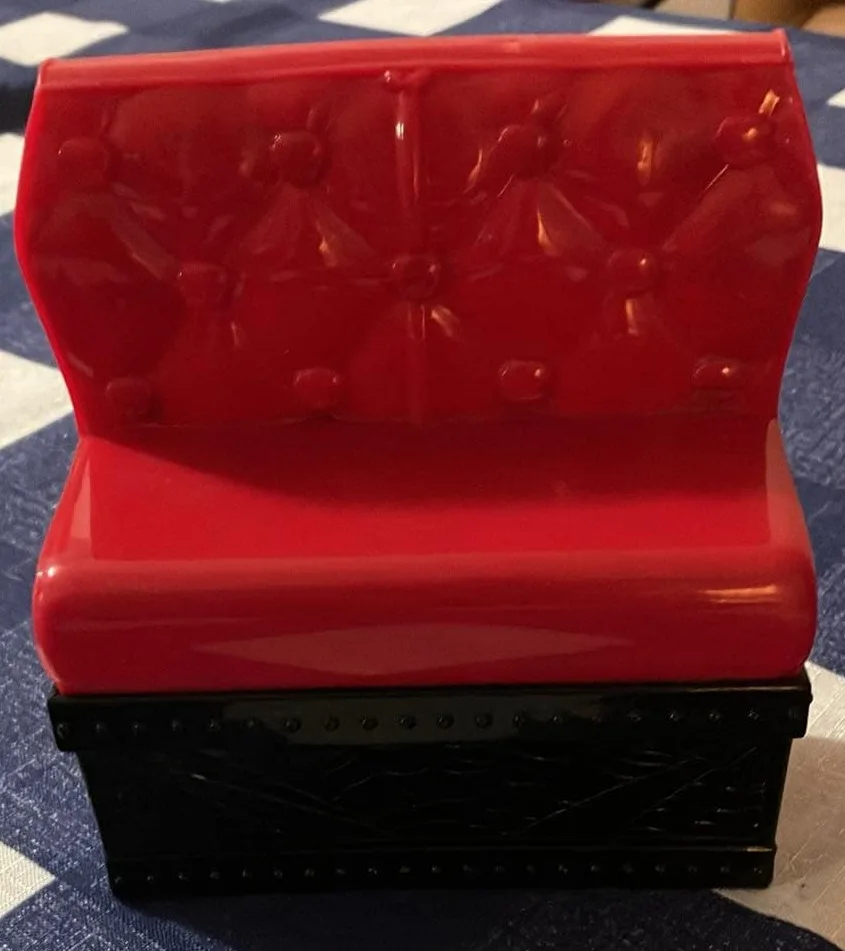 Monster High Draculaura Sofa