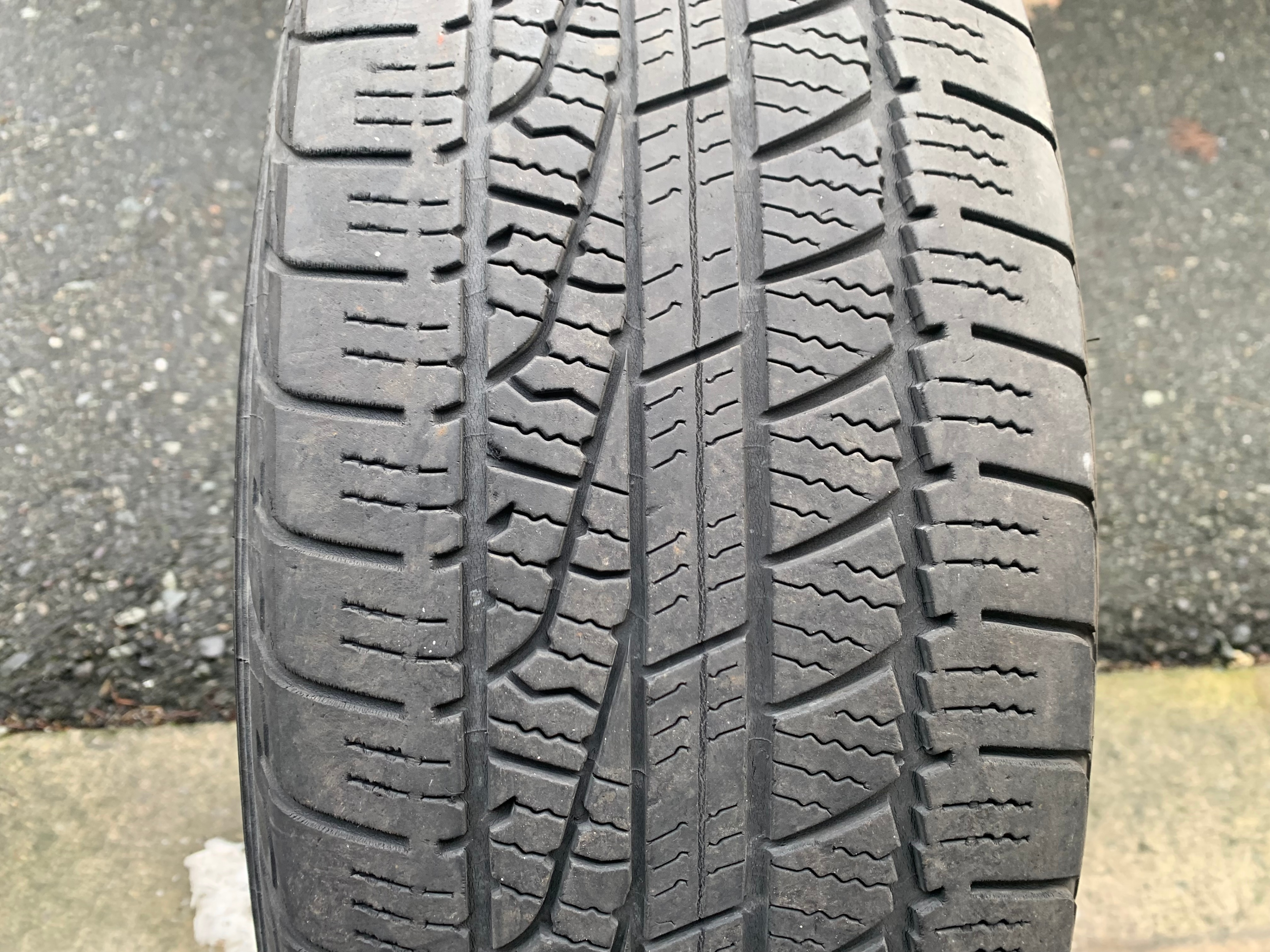 1 x single 205/65/16 95H M+S Goodyear Assurance weather ready - photo 2