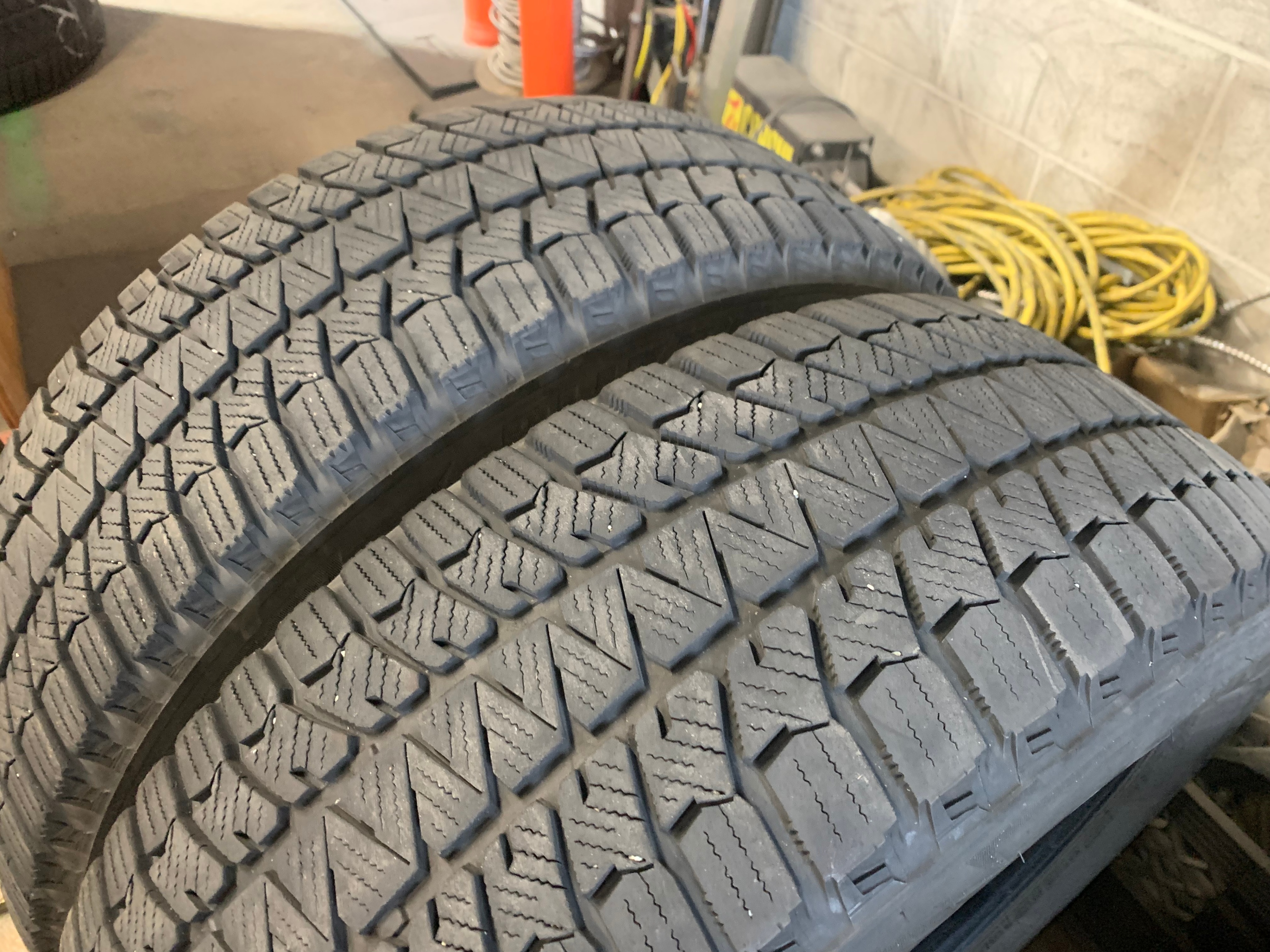 SET of 225/65/17 M+S 102H Bridgestone Blizzak WS90 good tread - photo 4