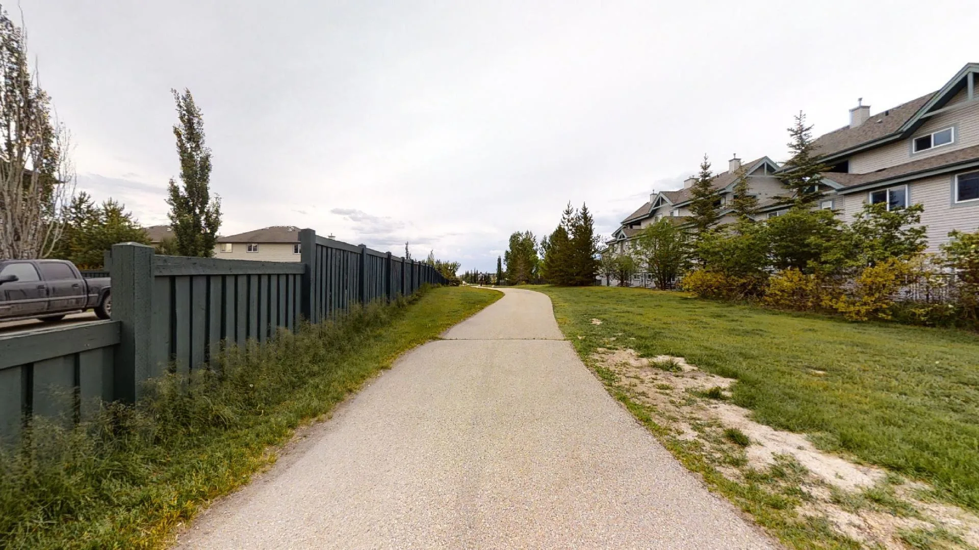 18-12050 17 Avenue SW image indicator(10)