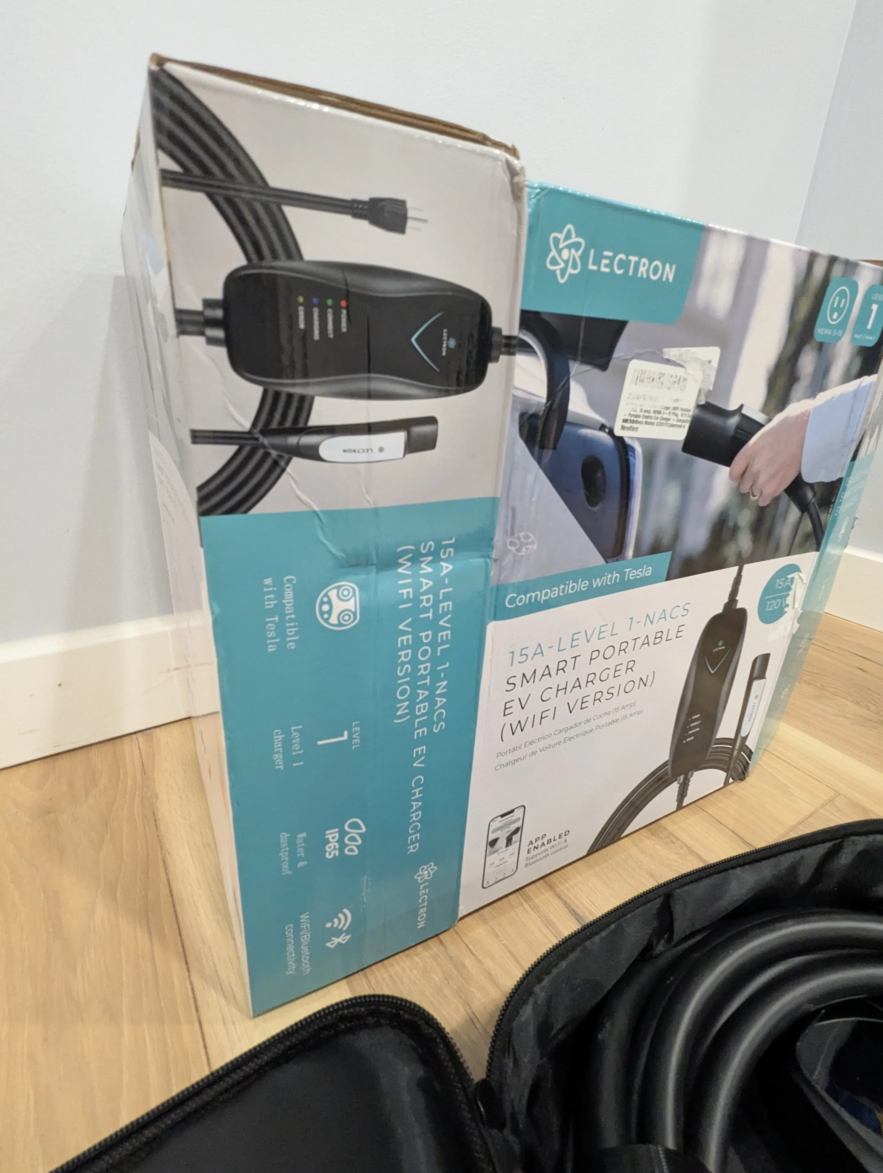 Lectron Tesla Charger - Level 1 Electric Vehicle (EV) Charger image indicator(3)