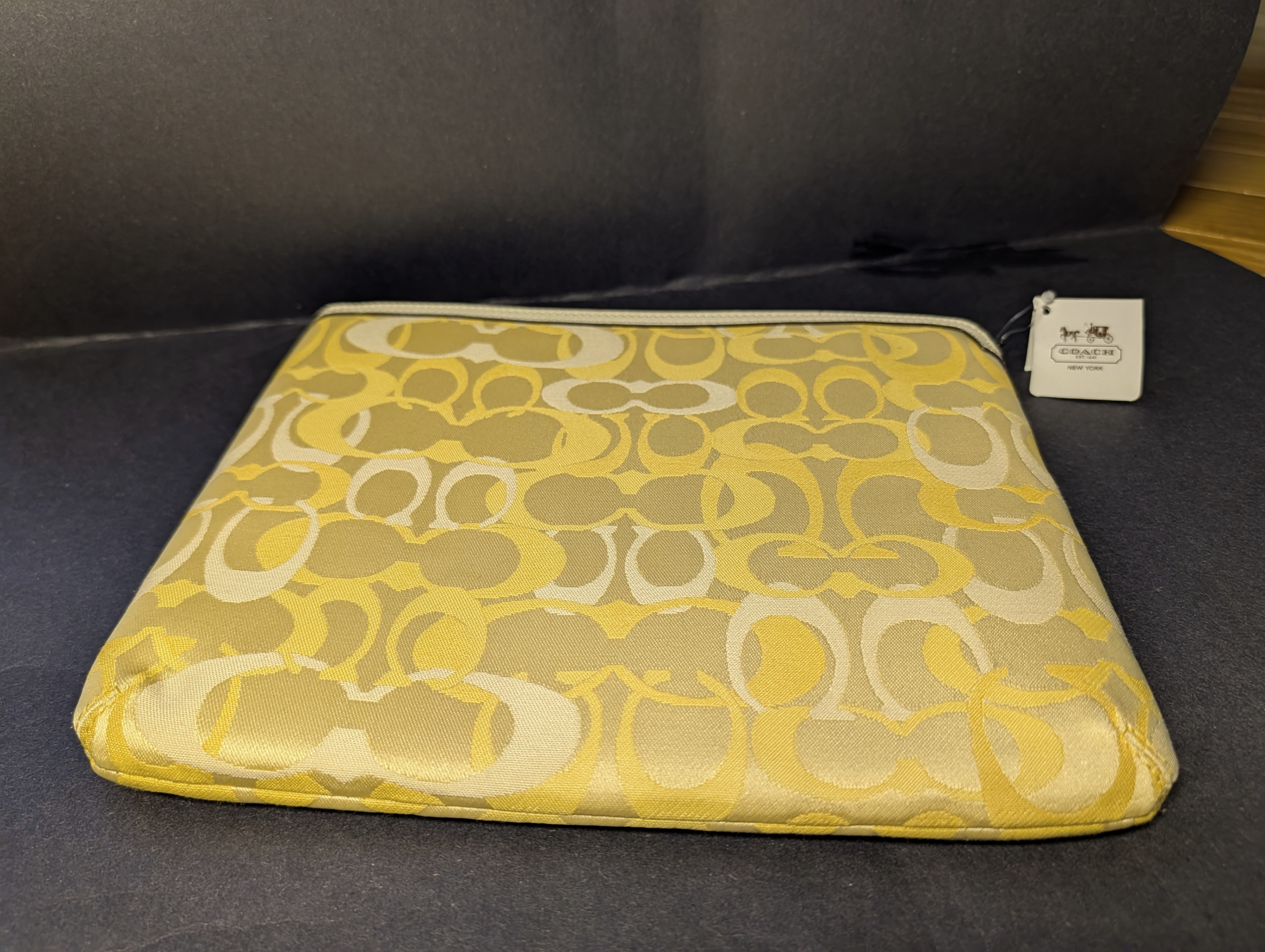 Coach - Yellow Tablet (iPad)/eReader(Kobo/Kindle) Bag
