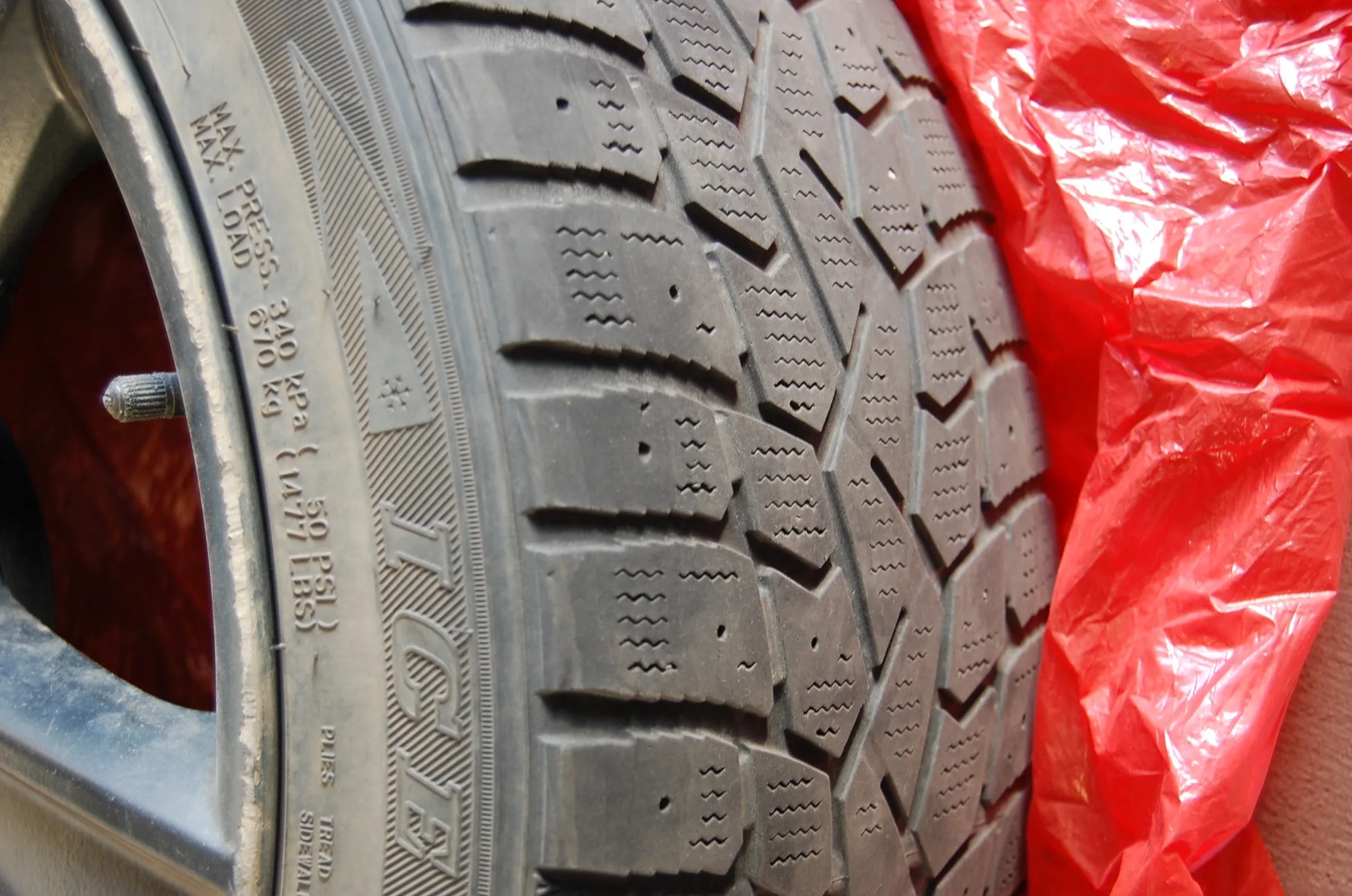 Mercedes C300 Rims & Winter Tires - Set of 4 image indicator(7)