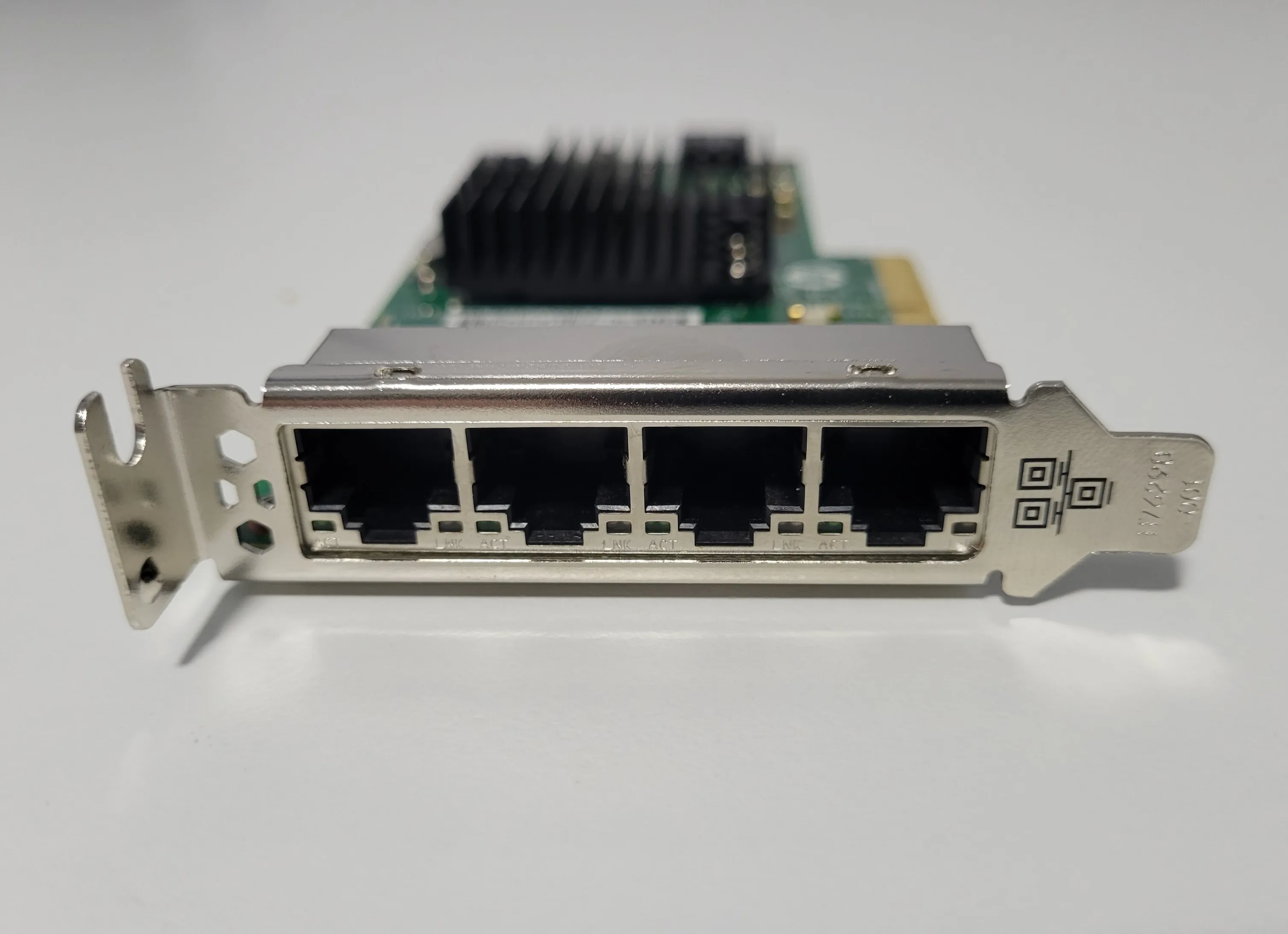 HP 366T 4 Port Ethernet Adapter image indicator(3)
