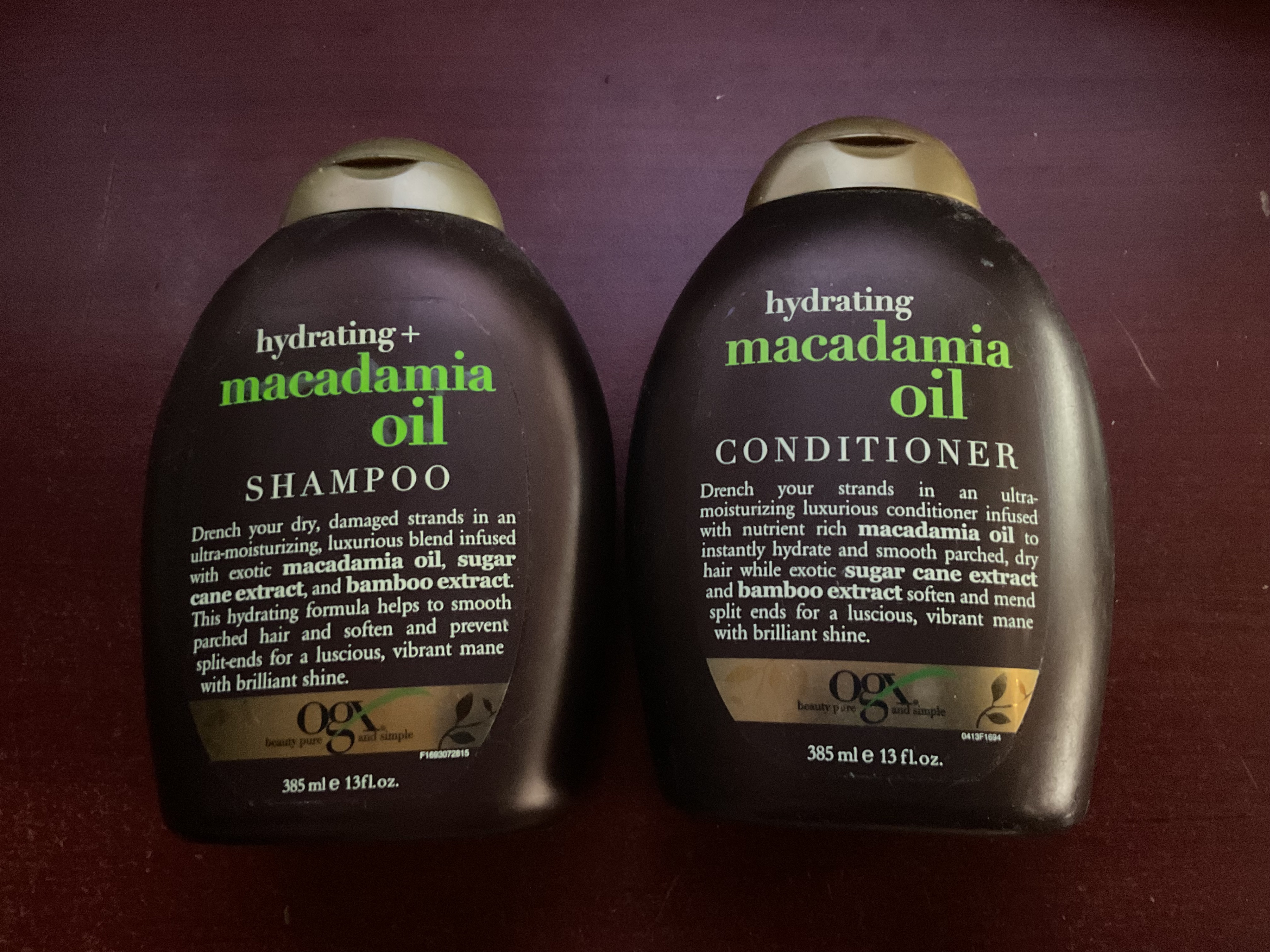 OGX Hydrating Macadamia Oil Shampoo & Conditioner Set
