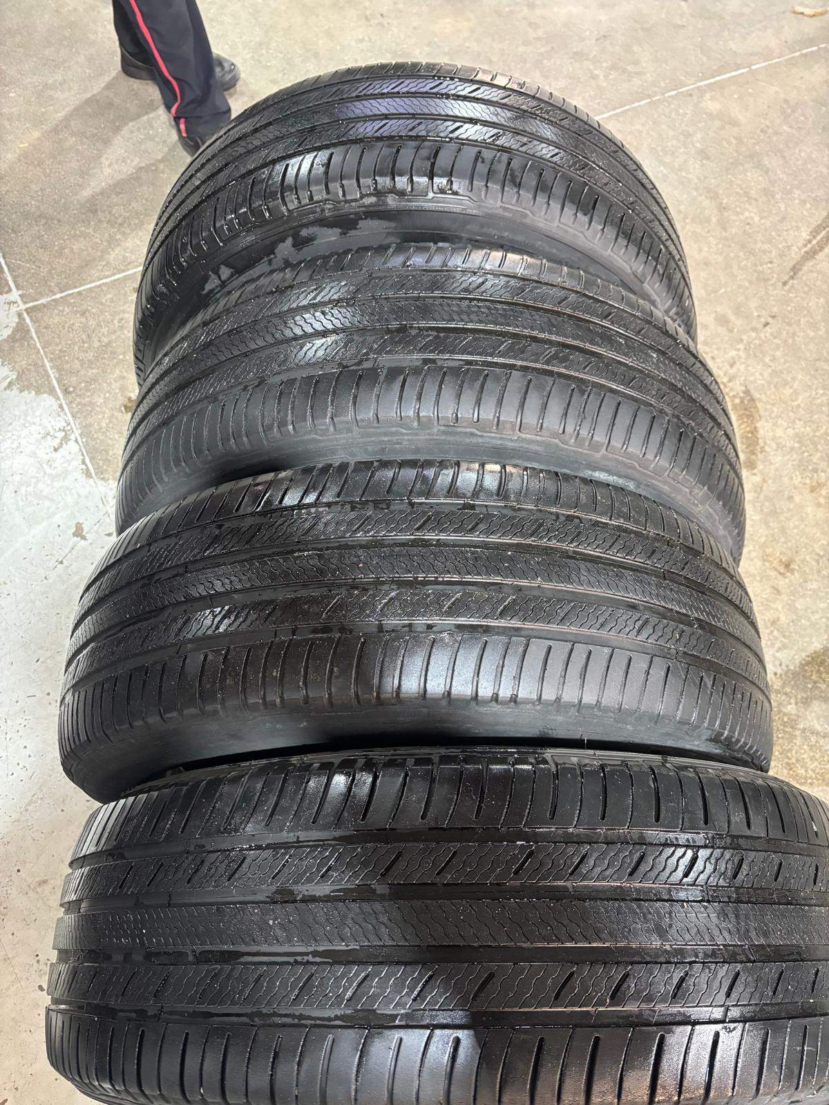 4 used 235/55/R20 Michelin A/S–Murano/Pathfinder/QX60/SRX/RX/