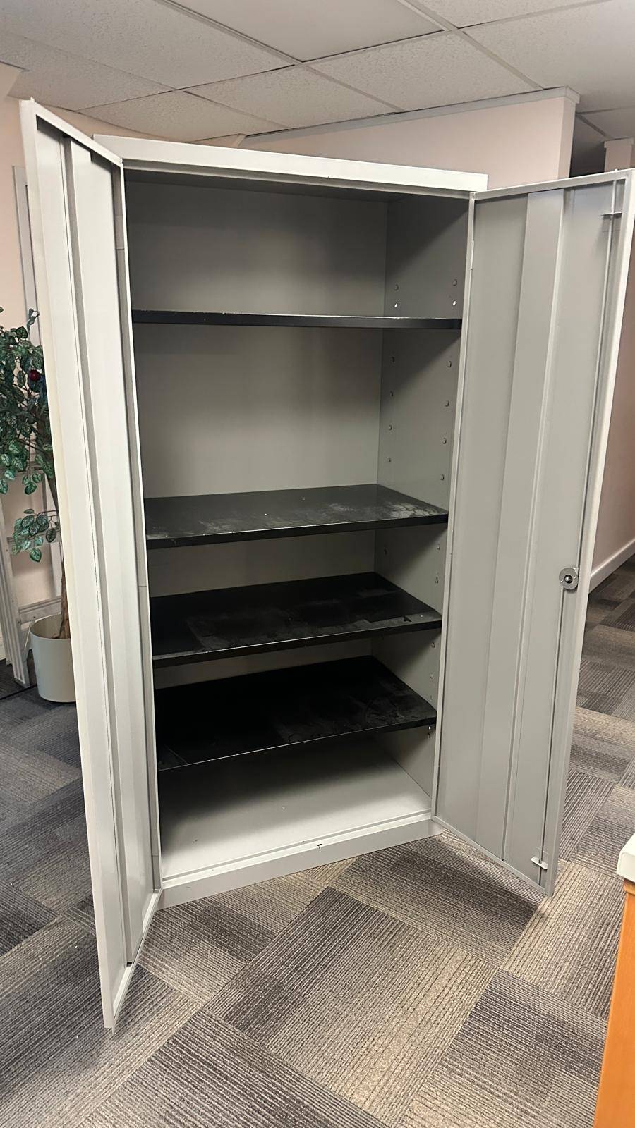 MOVING!!! Metal Storage Cabinet with Lock and key – Office - photo 3