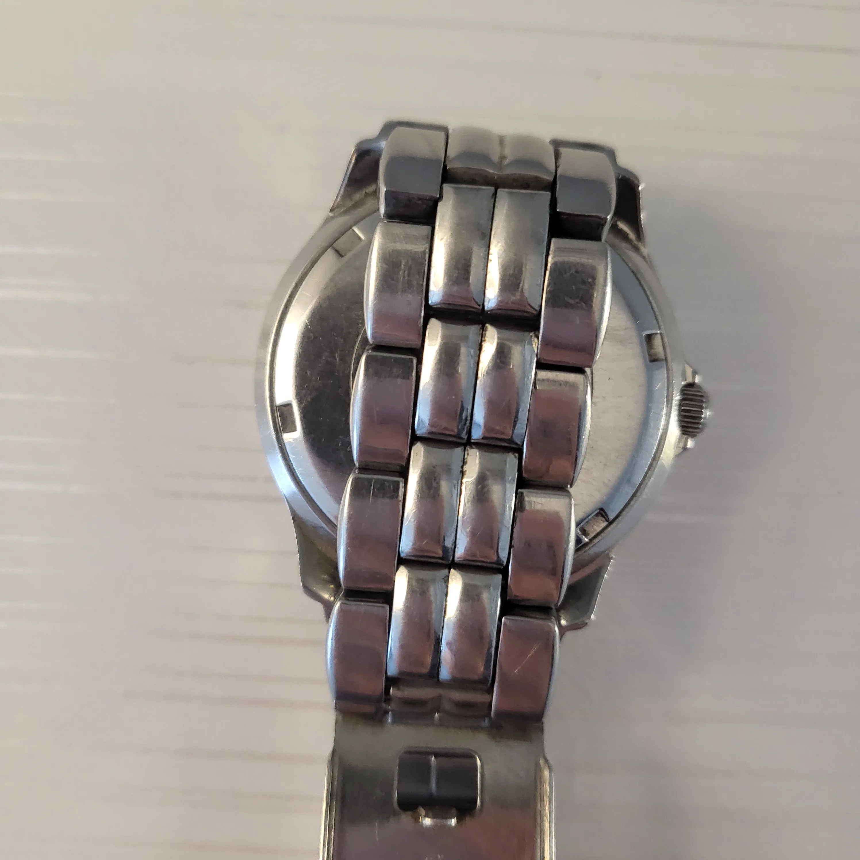 Gently Used! Guess Silver Crystal Watch - Quick Pickup!🚀 image indicator(5)