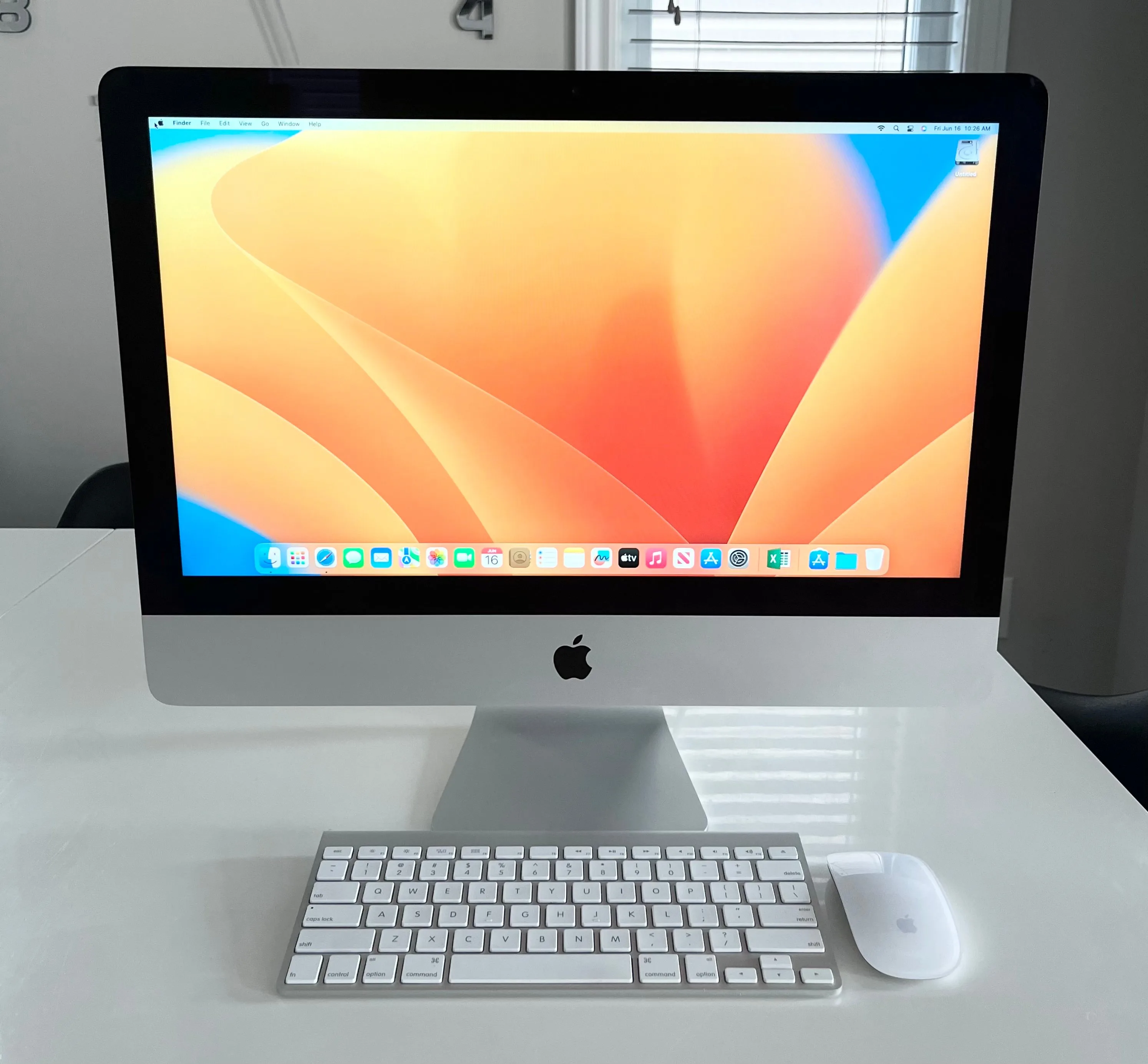 MINT APPLE 2020 IMAC 21.5 4K / 3.6GHz i3 / 8GB RAM / 256GB SSD