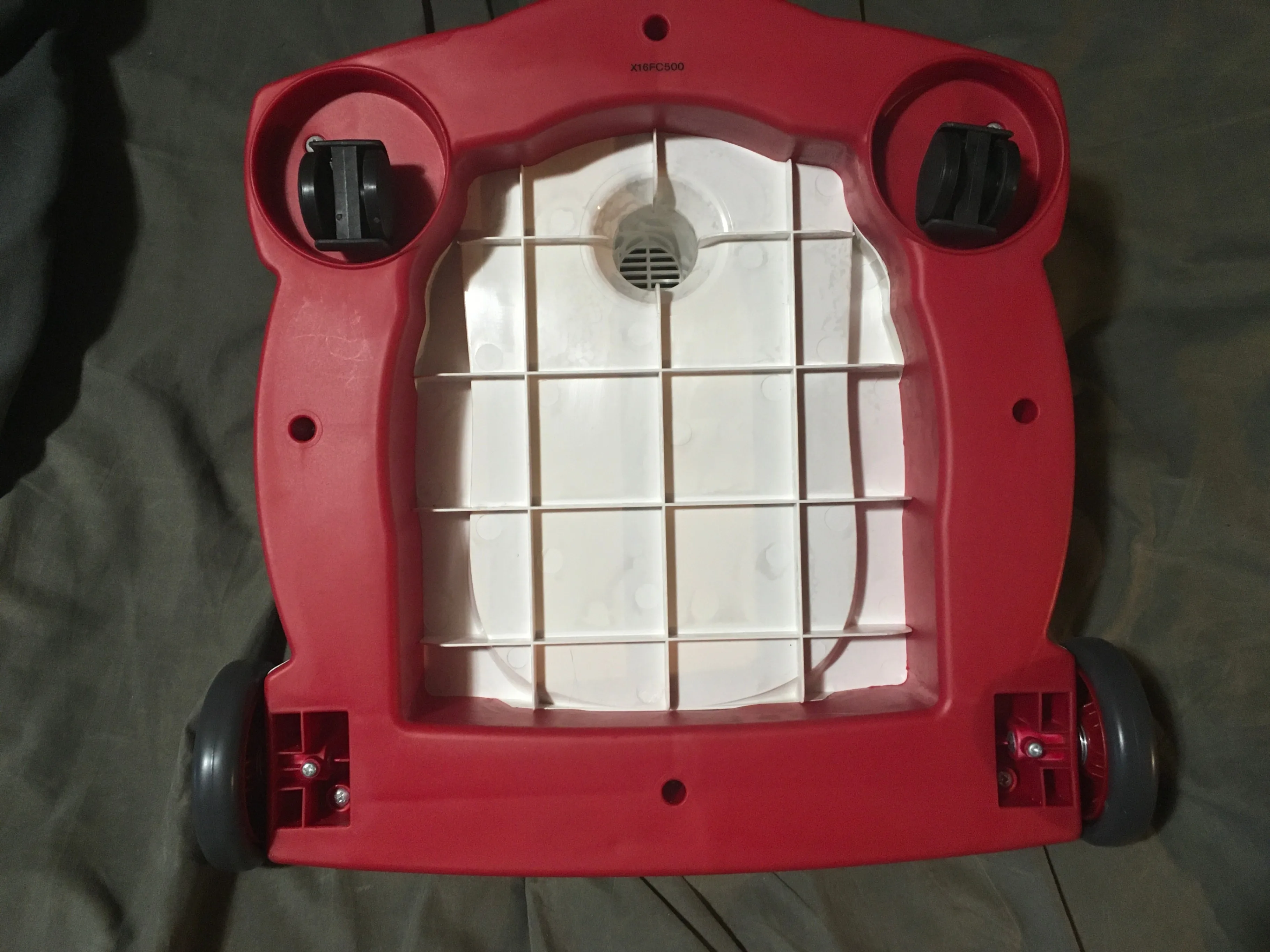 Shark X16FC500 Robotic Vacuum Base - White image indicator(3)