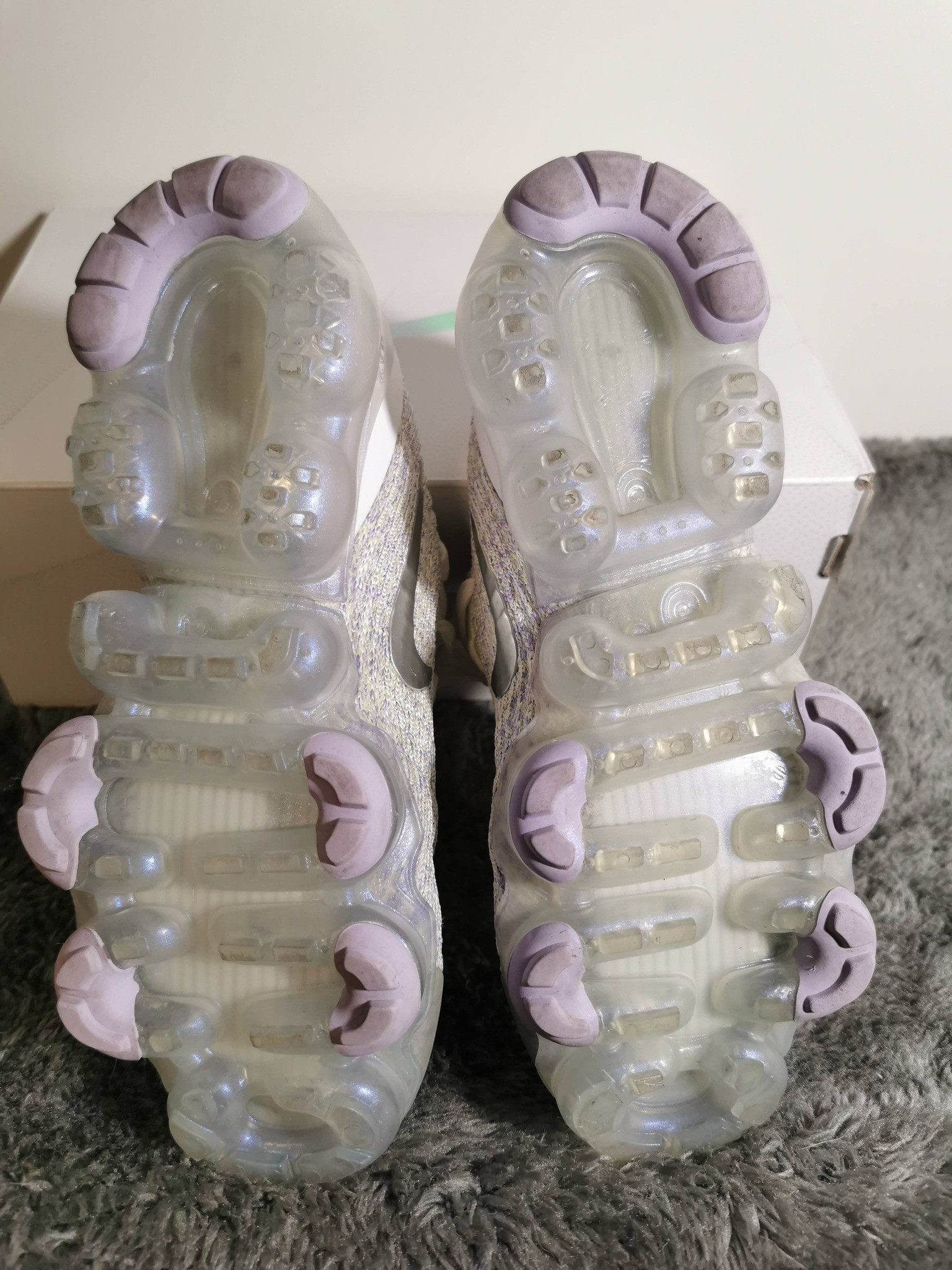 Nike Air VaporMax Flyknit 3, Women's Size 6 - photo 4