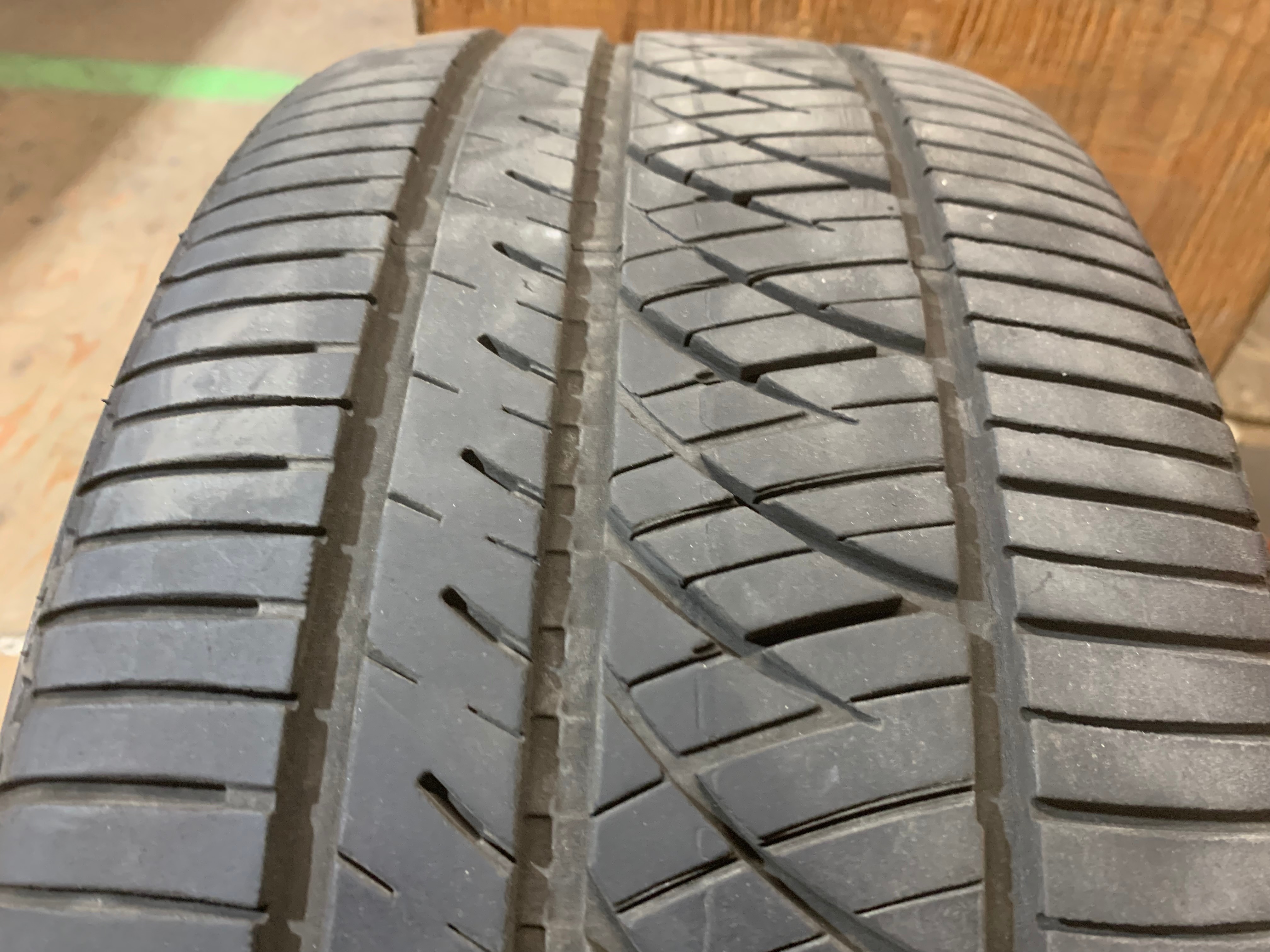 1 X single 225/40/18 92W M+S Falken Ziex ZE960 A/S wit 55% tread - photo 3